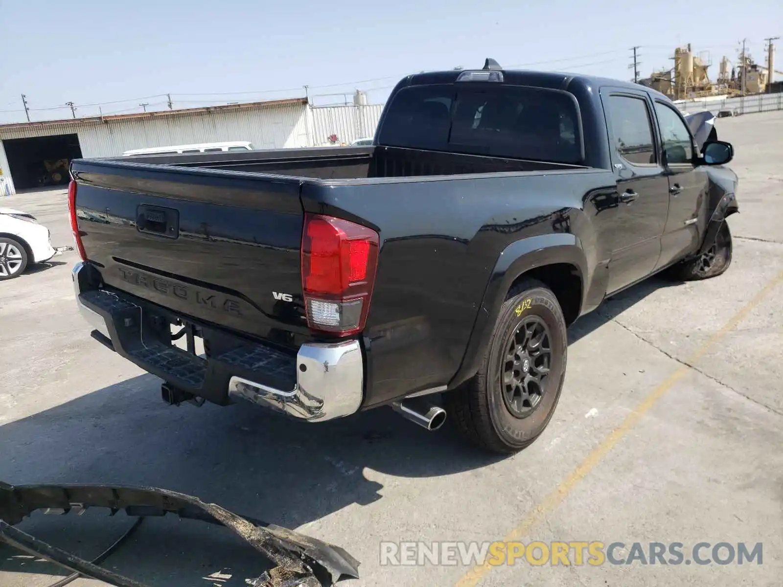 4 Photograph of a damaged car 3TMBZ5DN5LM025995 TOYOTA TACOMA 2020