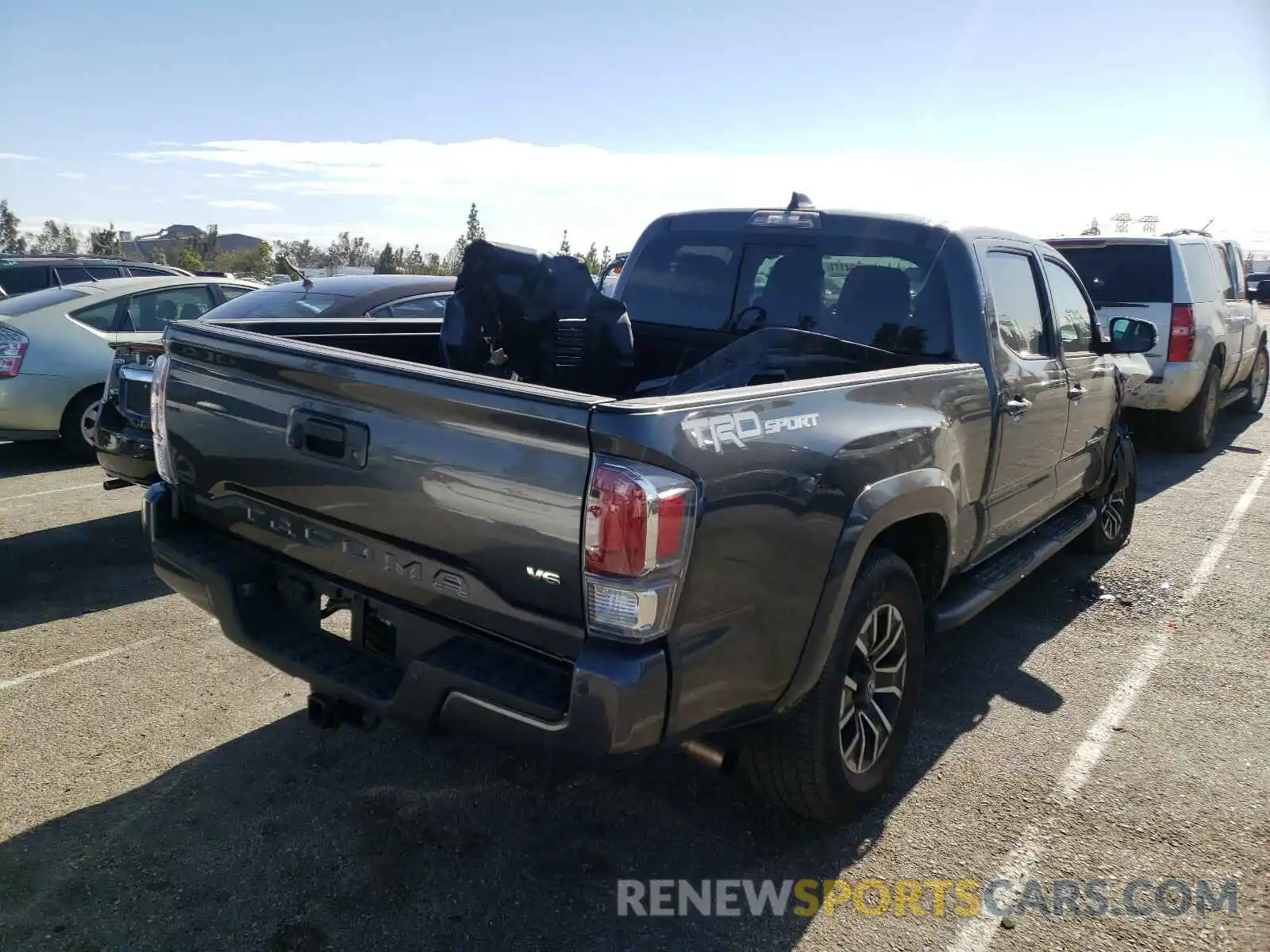 4 Photograph of a damaged car 3TMBZ5DN5LM026676 TOYOTA TACOMA 2020