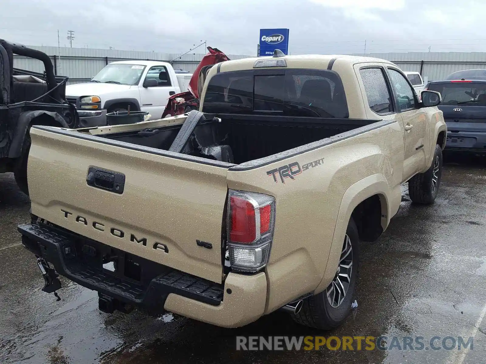 4 Photograph of a damaged car 3TMBZ5DN7LM024007 TOYOTA TACOMA 2020