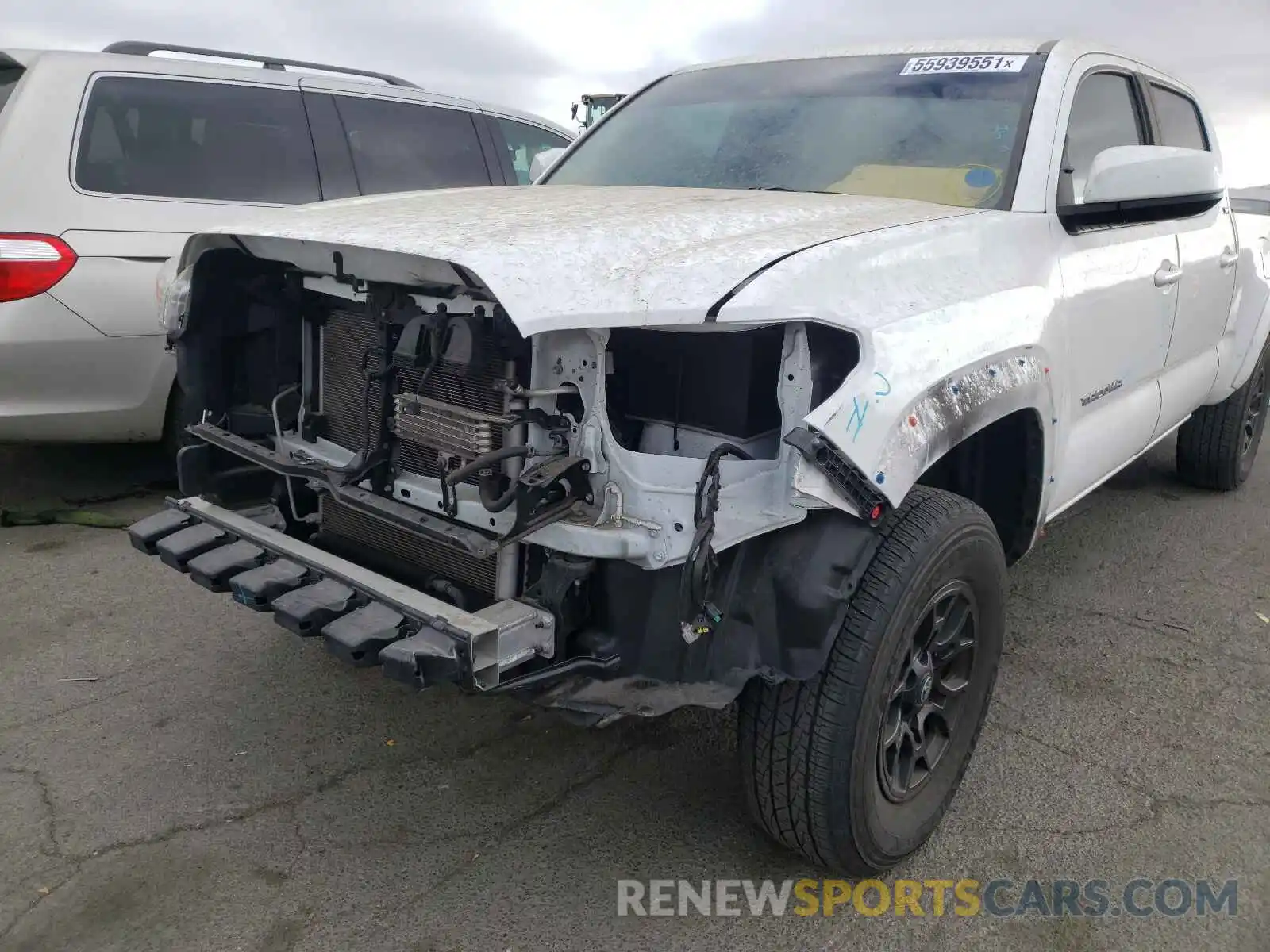 9 Photograph of a damaged car 3TMBZ5DN9LM024008 TOYOTA TACOMA 2020