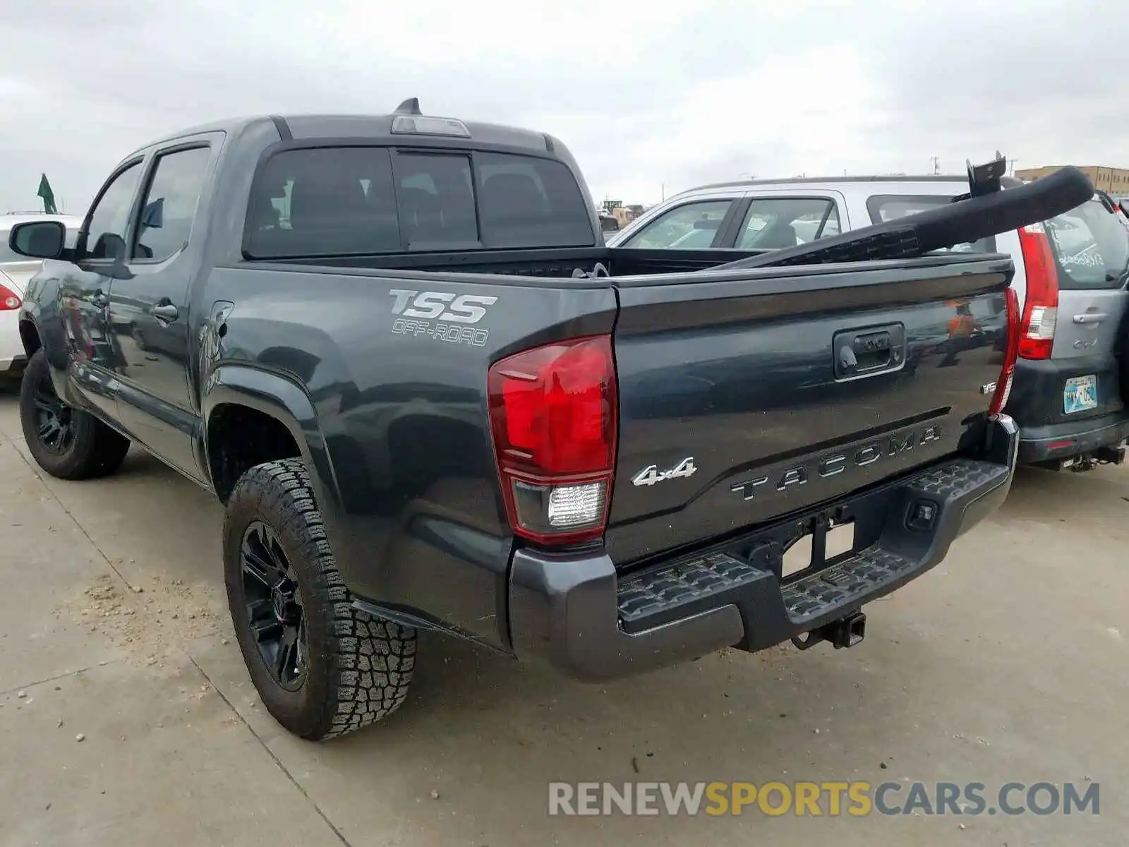 3 Photograph of a damaged car 3TMCZ5AN0LM290414 TOYOTA TACOMA 2020