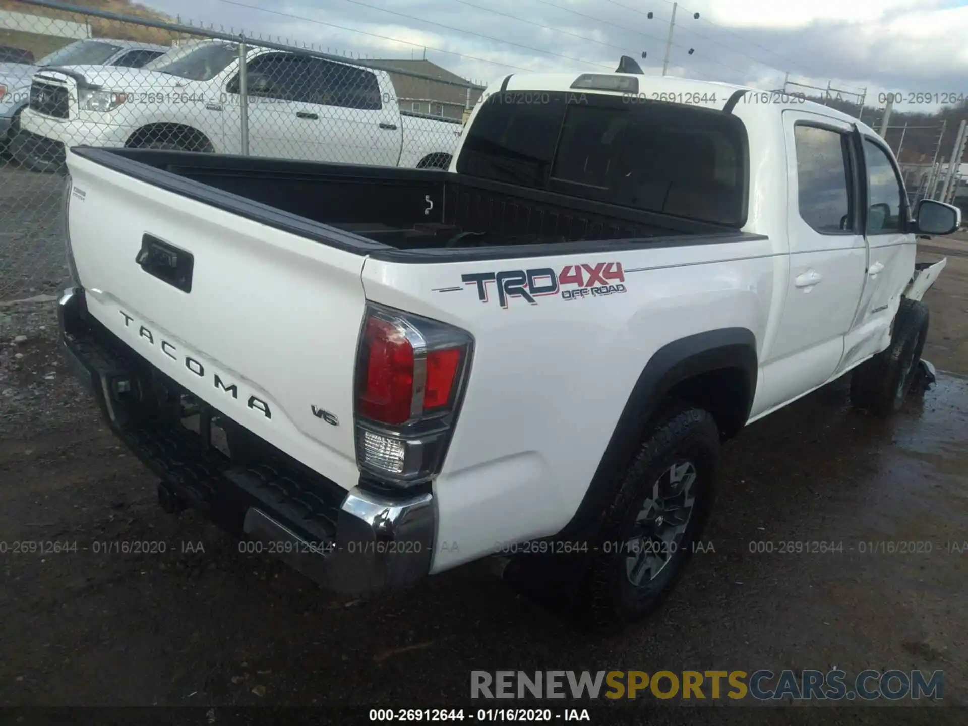 4 Photograph of a damaged car 3TMCZ5AN0LM291787 TOYOTA TACOMA 2020