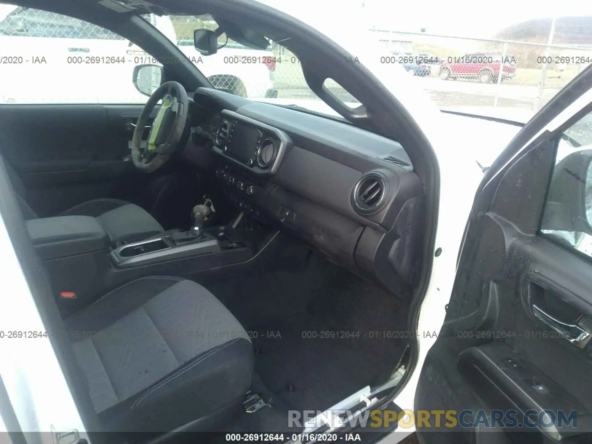 5 Photograph of a damaged car 3TMCZ5AN0LM291787 TOYOTA TACOMA 2020