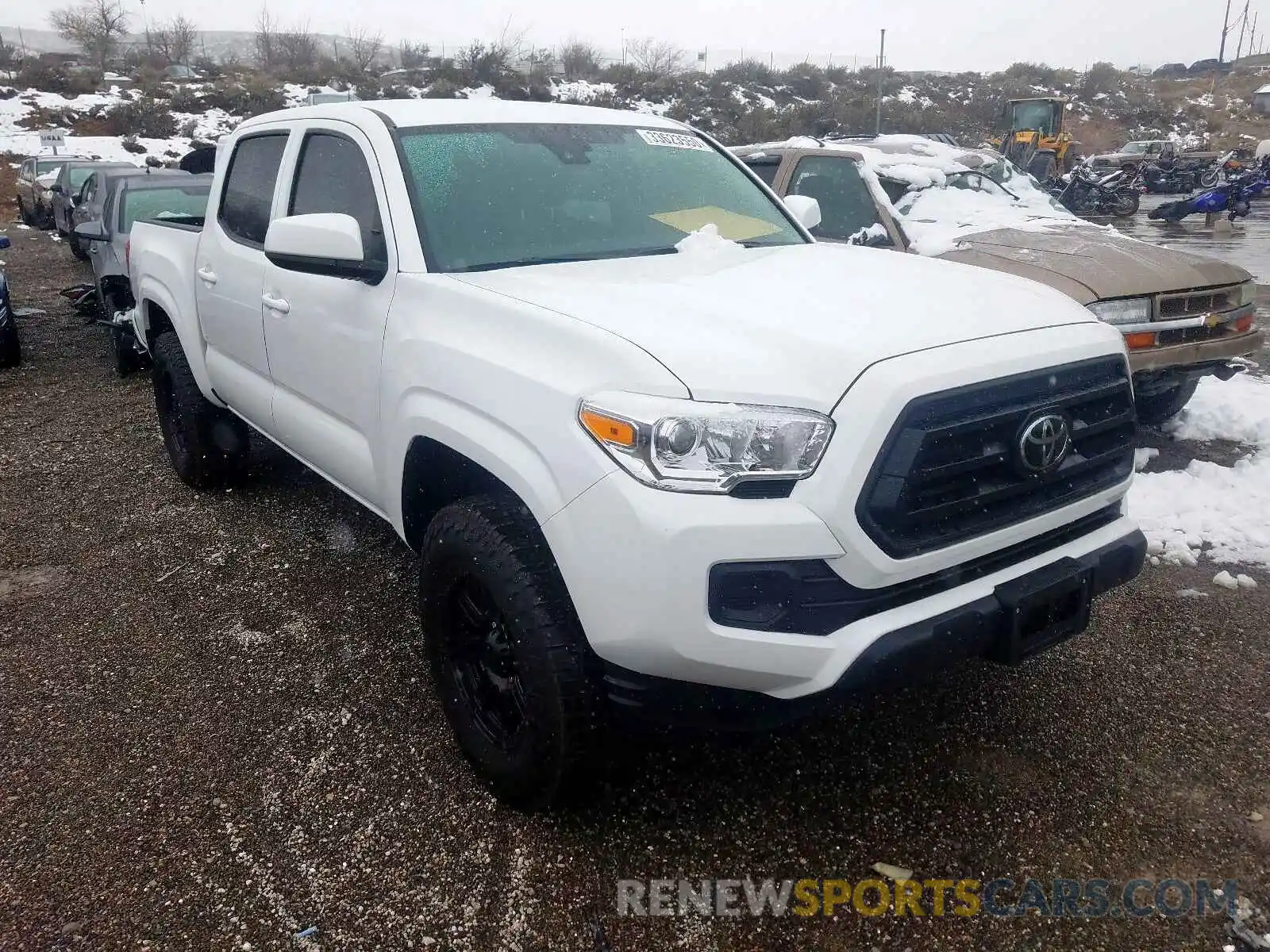 1 Photograph of a damaged car 3TMCZ5AN0LM292826 TOYOTA TACOMA 2020