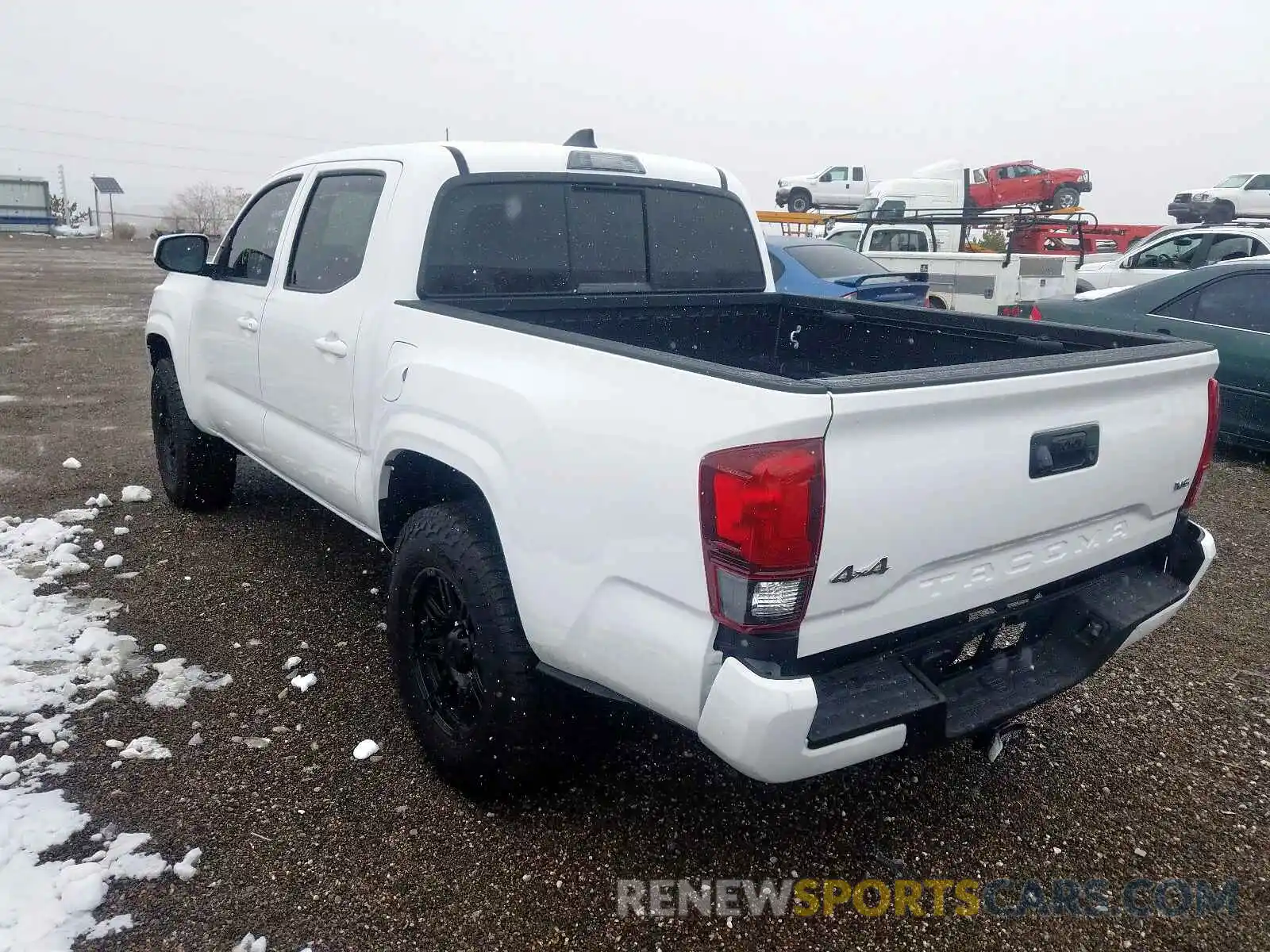 3 Photograph of a damaged car 3TMCZ5AN0LM292826 TOYOTA TACOMA 2020