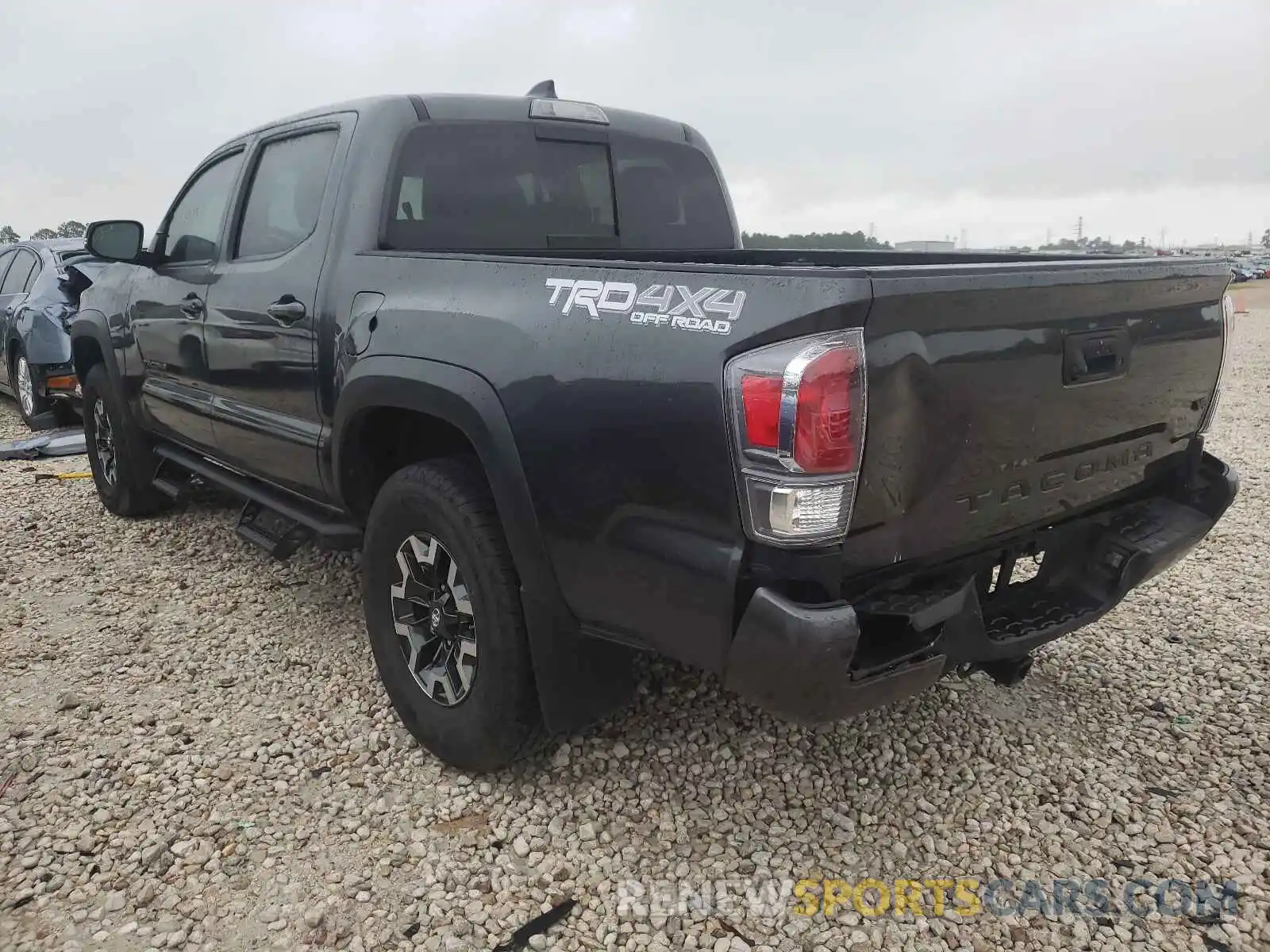 3 Photograph of a damaged car 3TMCZ5AN0LM293216 TOYOTA TACOMA 2020