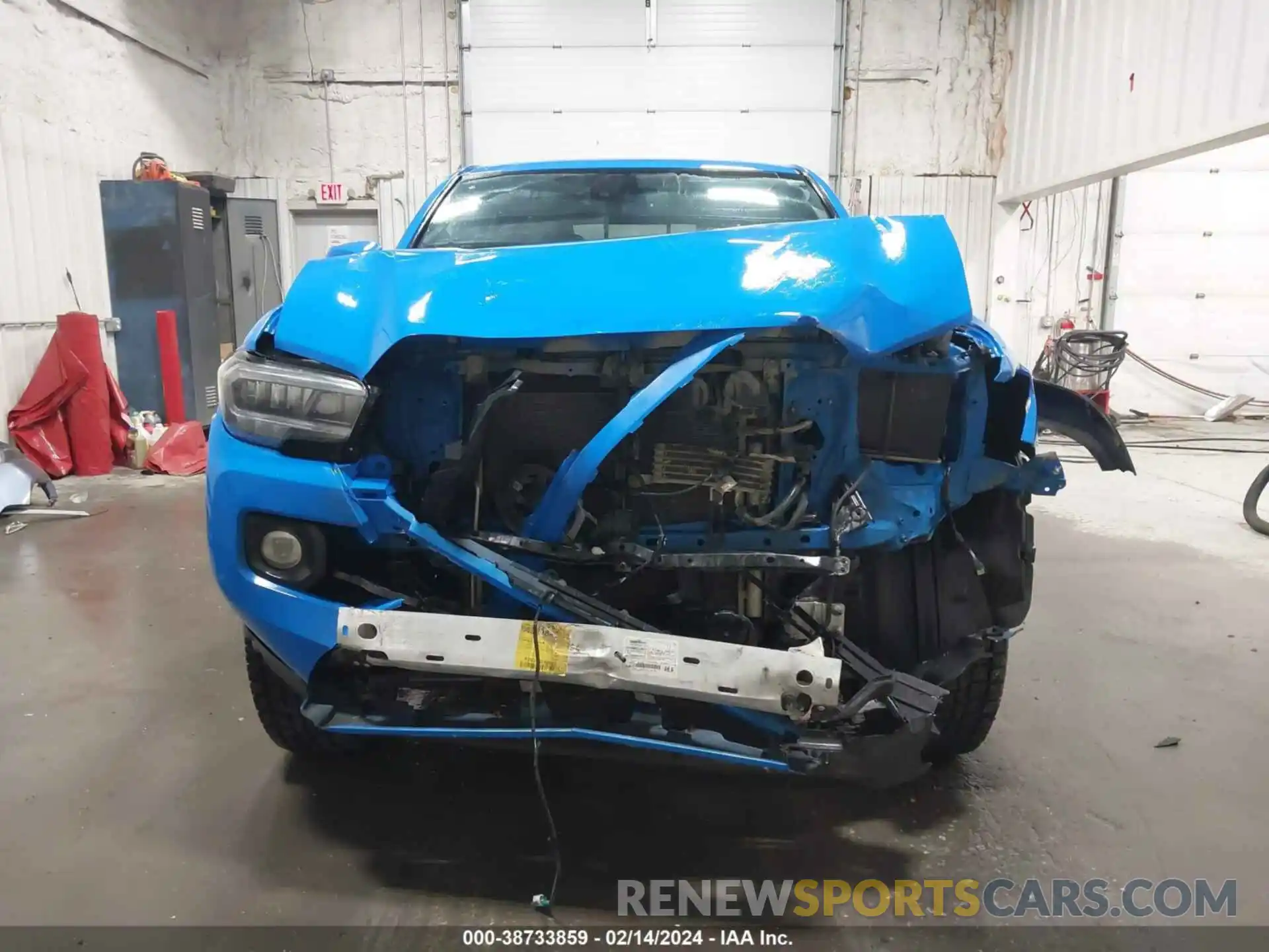 13 Photograph of a damaged car 3TMCZ5AN0LM297024 TOYOTA TACOMA 2020