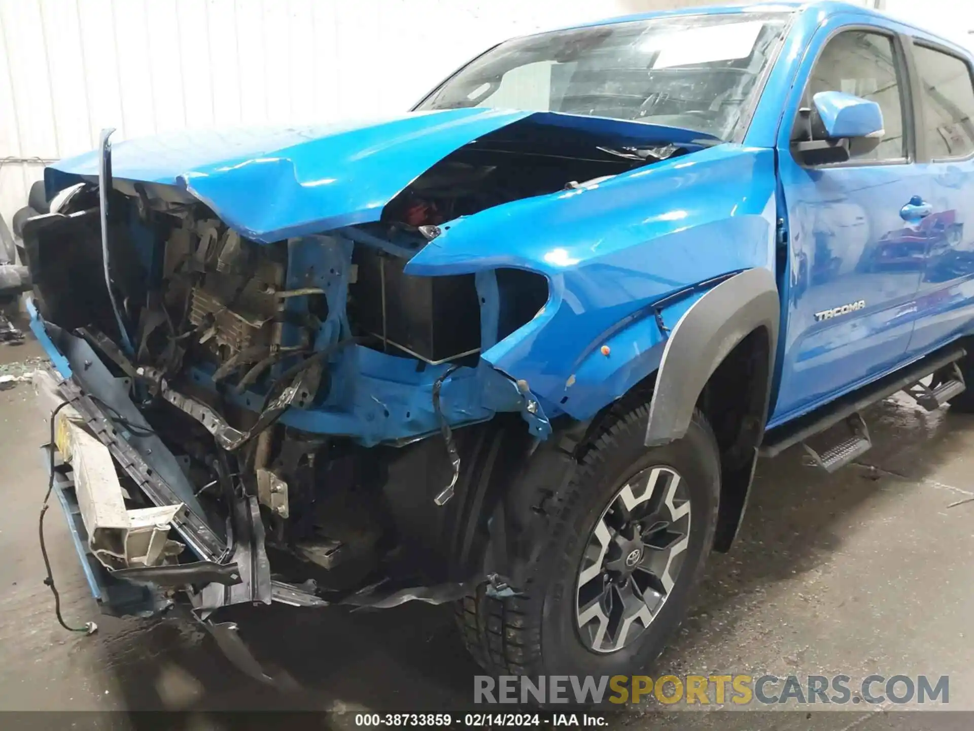 22 Photograph of a damaged car 3TMCZ5AN0LM297024 TOYOTA TACOMA 2020