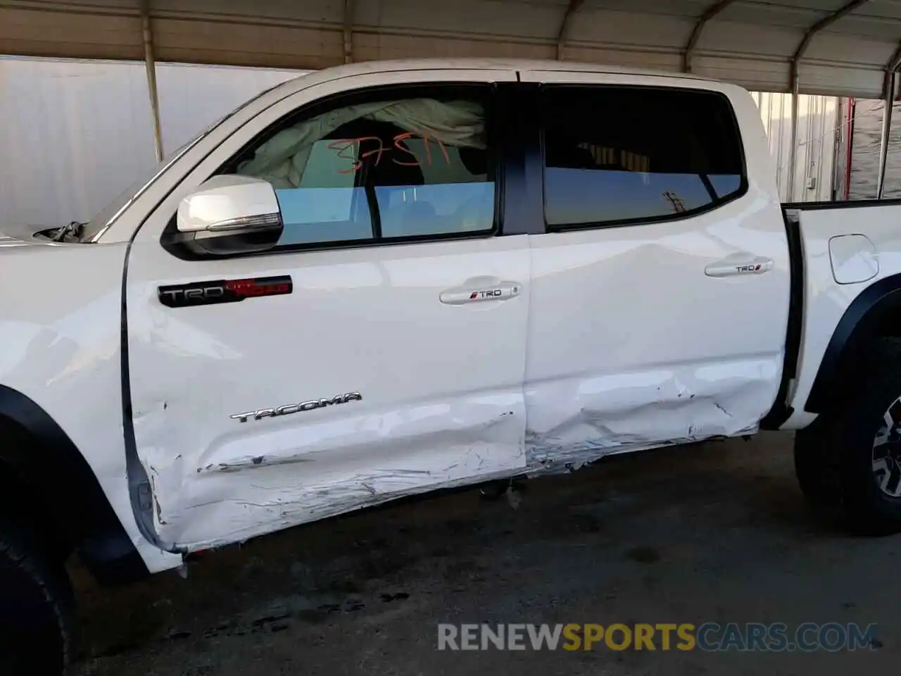 9 Photograph of a damaged car 3TMCZ5AN0LM297489 TOYOTA TACOMA 2020