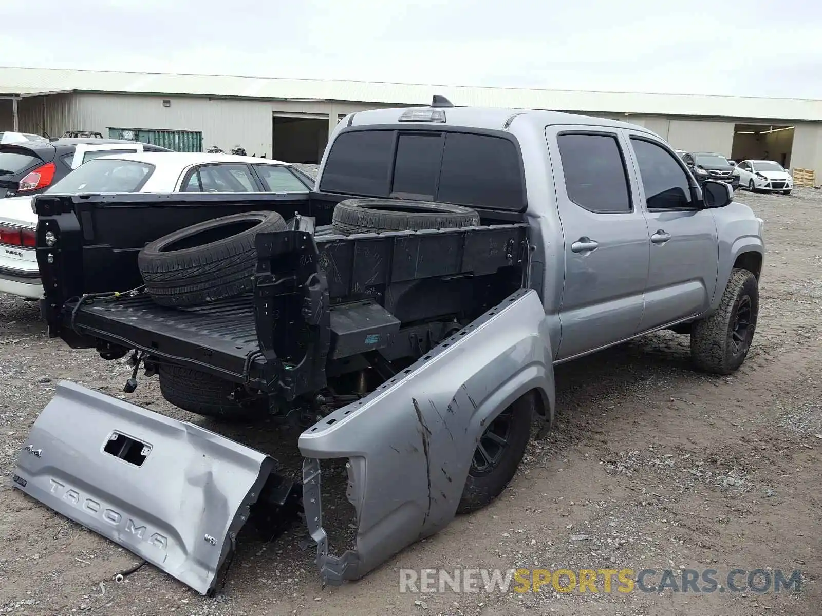 4 Photograph of a damaged car 3TMCZ5AN0LM298187 TOYOTA TACOMA 2020