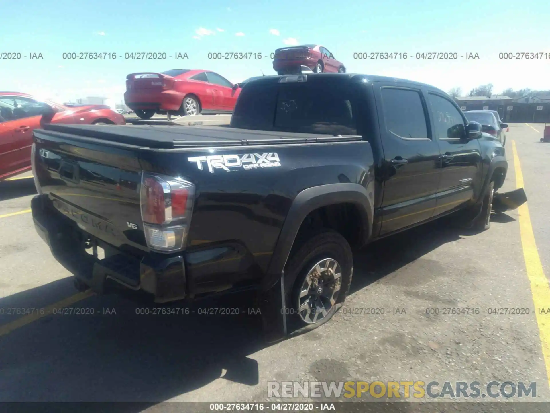 4 Photograph of a damaged car 3TMCZ5AN0LM302531 TOYOTA TACOMA 2020