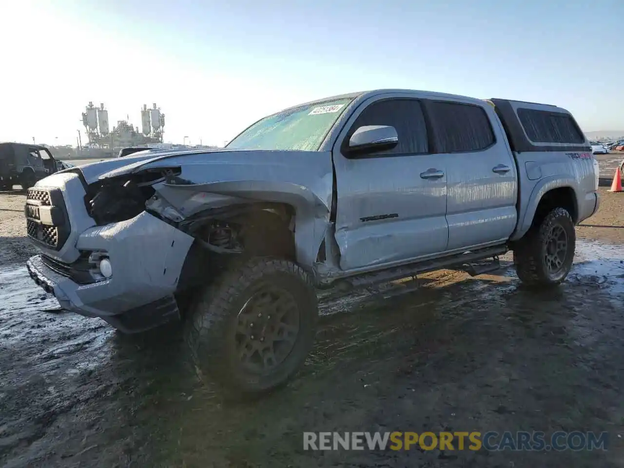 1 Photograph of a damaged car 3TMCZ5AN0LM303338 TOYOTA TACOMA 2020