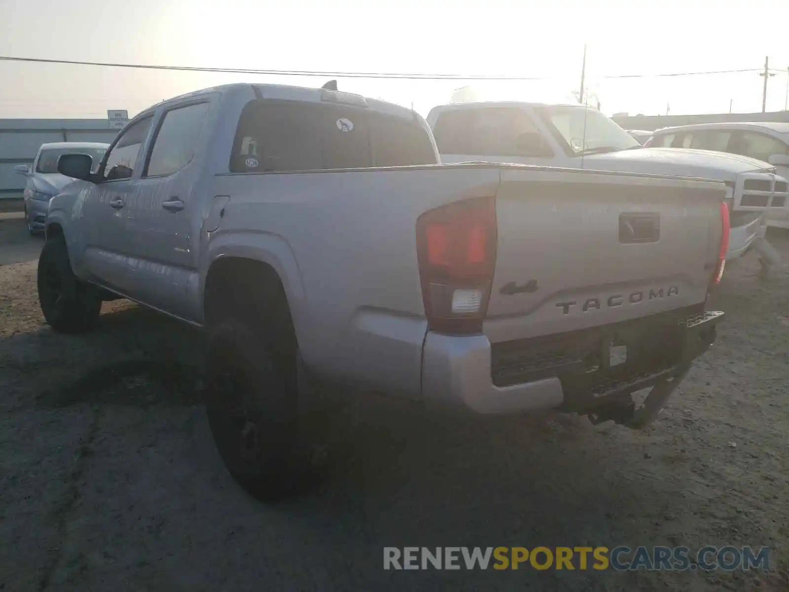 3 Photograph of a damaged car 3TMCZ5AN0LM303520 TOYOTA TACOMA 2020