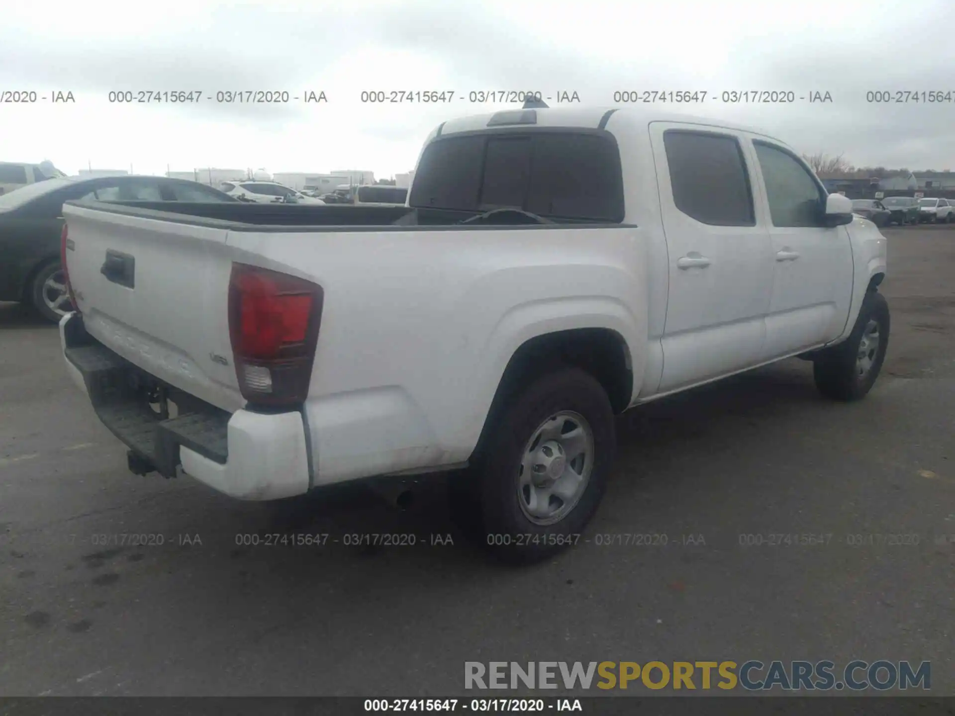 4 Photograph of a damaged car 3TMCZ5AN0LM303582 TOYOTA TACOMA 2020