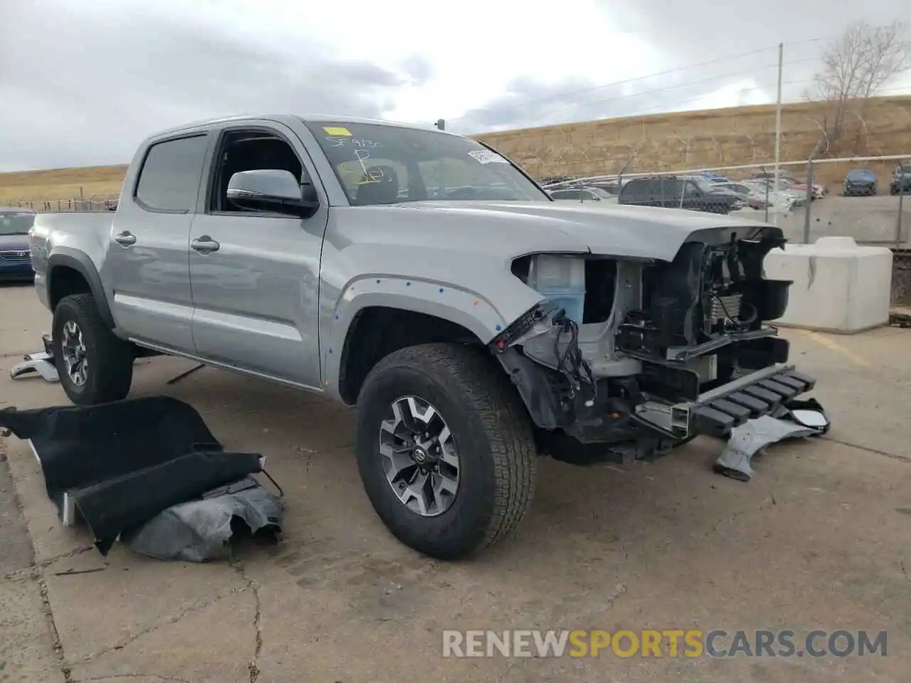 1 Photograph of a damaged car 3TMCZ5AN0LM309253 TOYOTA TACOMA 2020