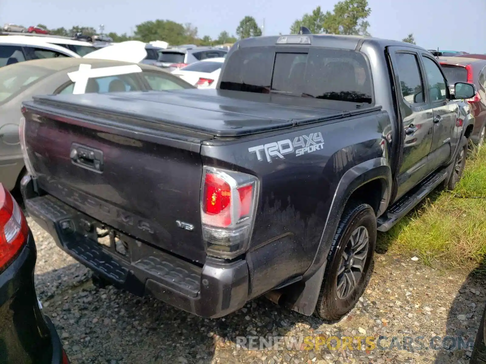 4 Photograph of a damaged car 3TMCZ5AN0LM310371 TOYOTA TACOMA 2020