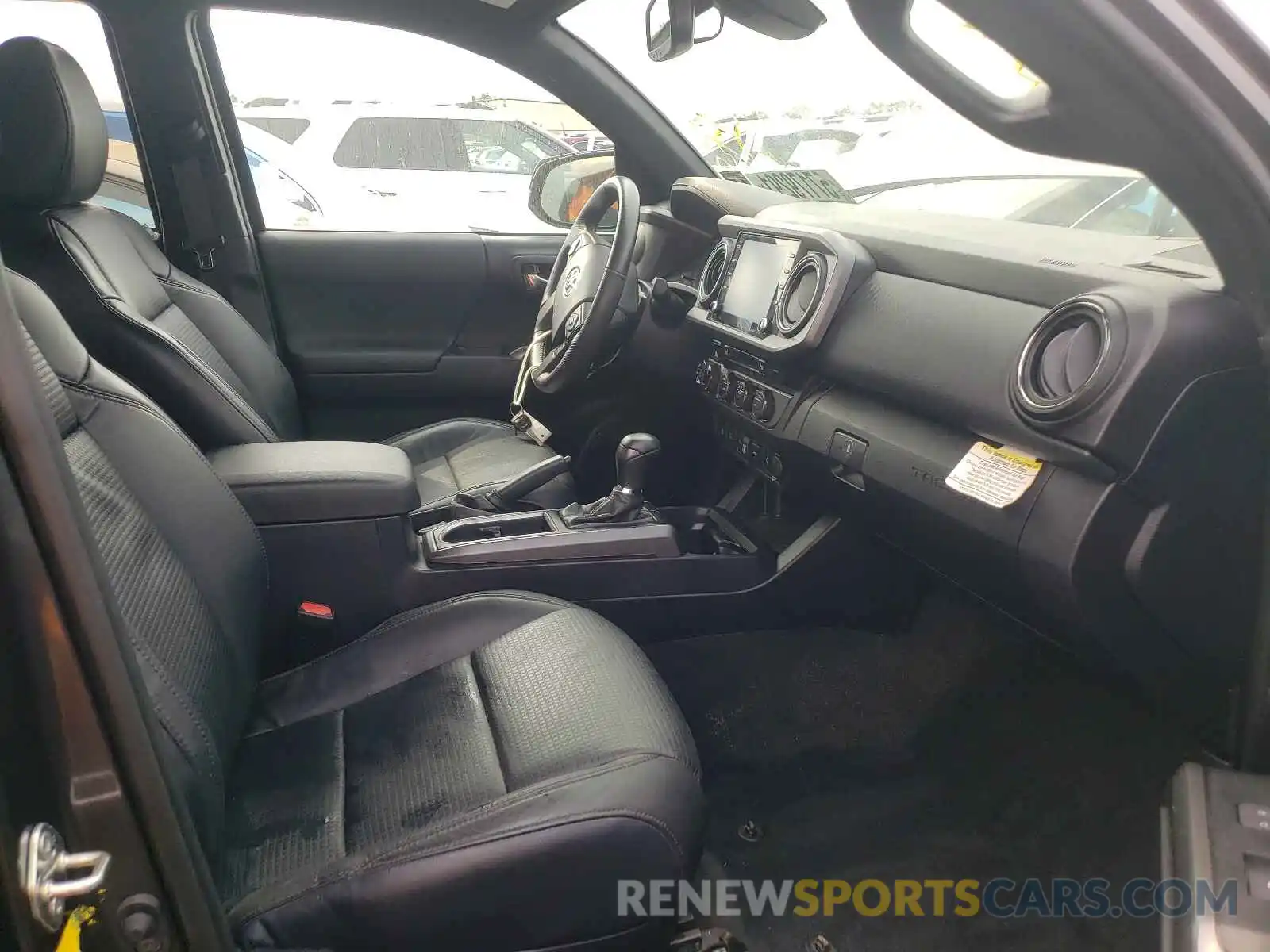 5 Photograph of a damaged car 3TMCZ5AN0LM310371 TOYOTA TACOMA 2020