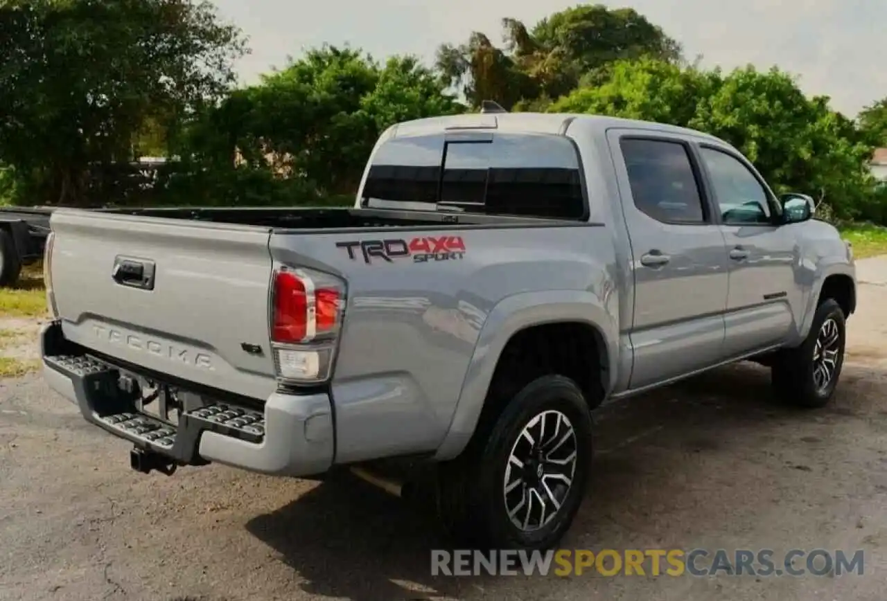 4 Photograph of a damaged car 3TMCZ5AN0LM313545 TOYOTA TACOMA 2020