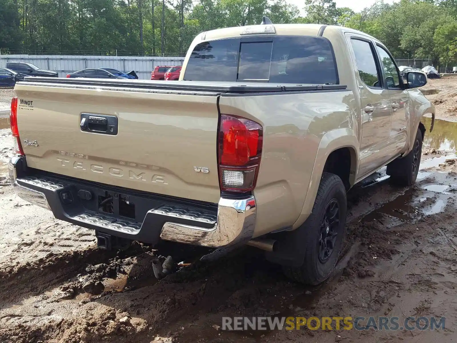 4 Photograph of a damaged car 3TMCZ5AN0LM314002 TOYOTA TACOMA 2020