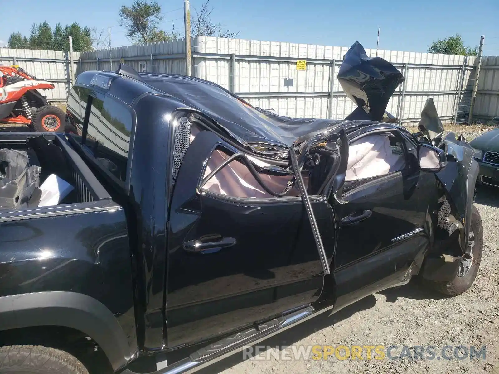 9 Photograph of a damaged car 3TMCZ5AN0LM314422 TOYOTA TACOMA 2020