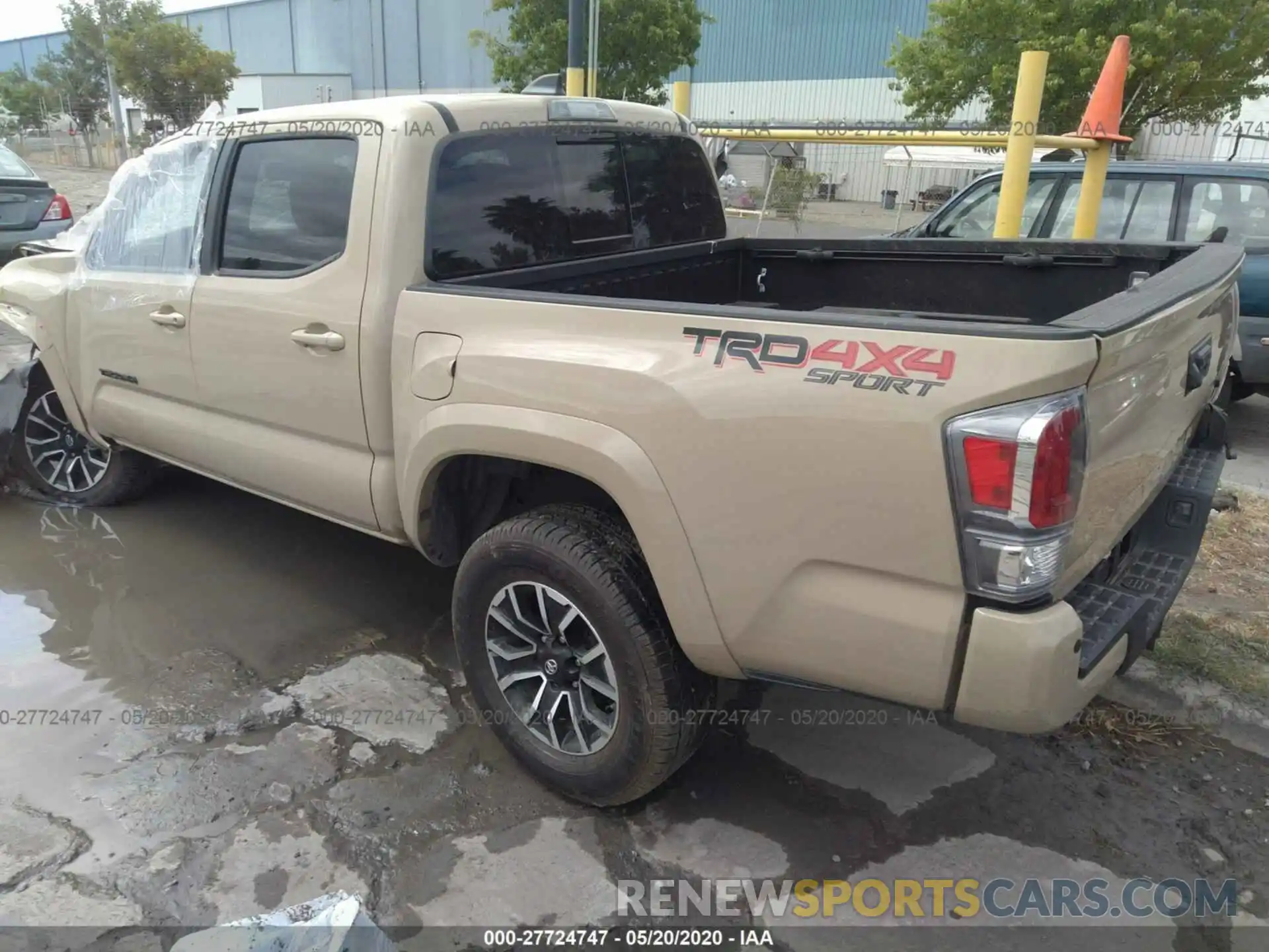 3 Photograph of a damaged car 3TMCZ5AN0LM319412 TOYOTA TACOMA 2020