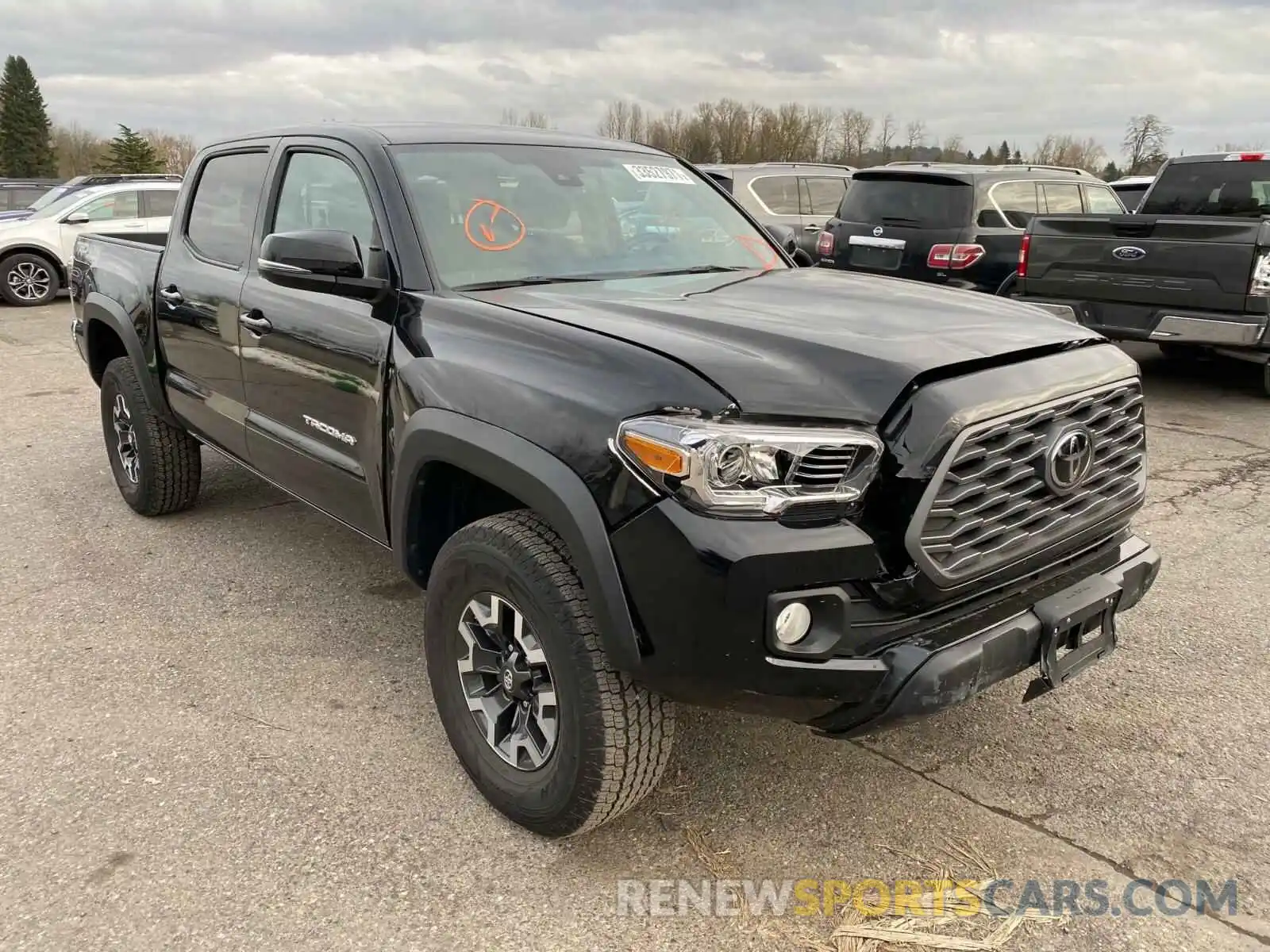 1 Photograph of a damaged car 3TMCZ5AN0LM320642 TOYOTA TACOMA 2020