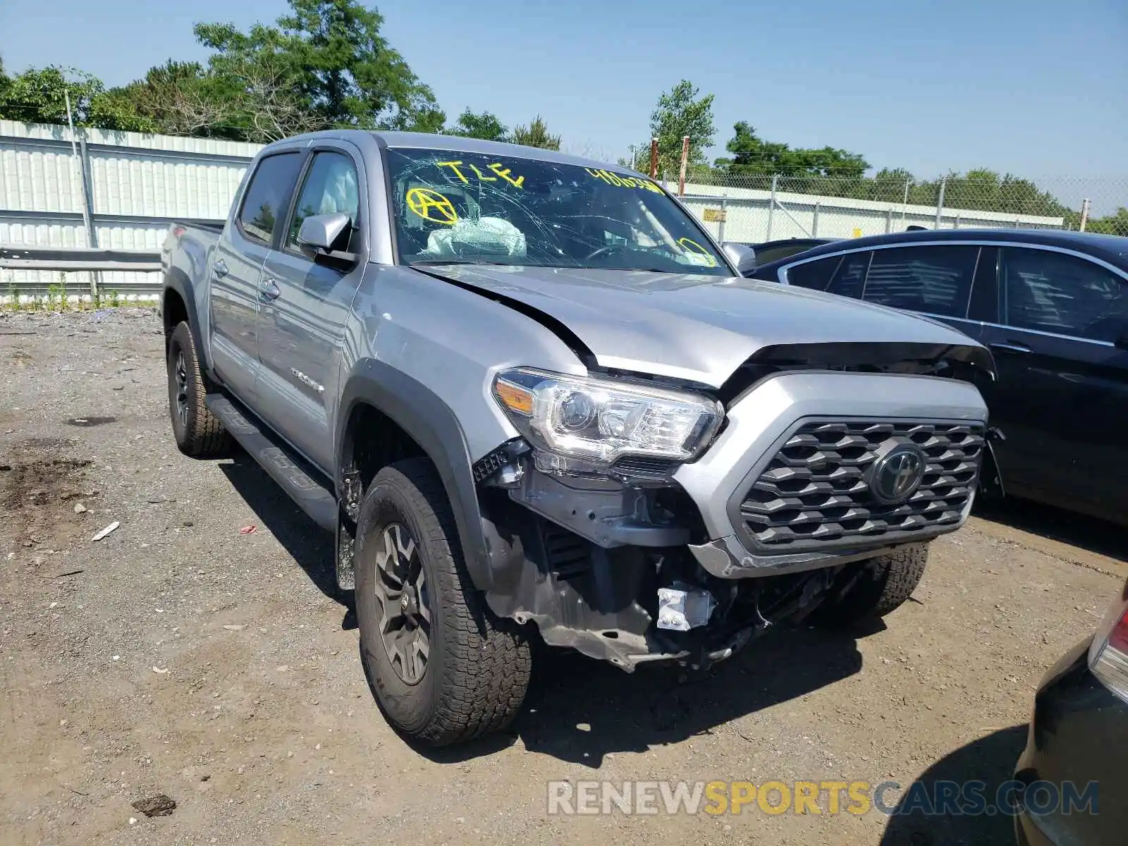 1 Photograph of a damaged car 3TMCZ5AN0LM322424 TOYOTA TACOMA 2020