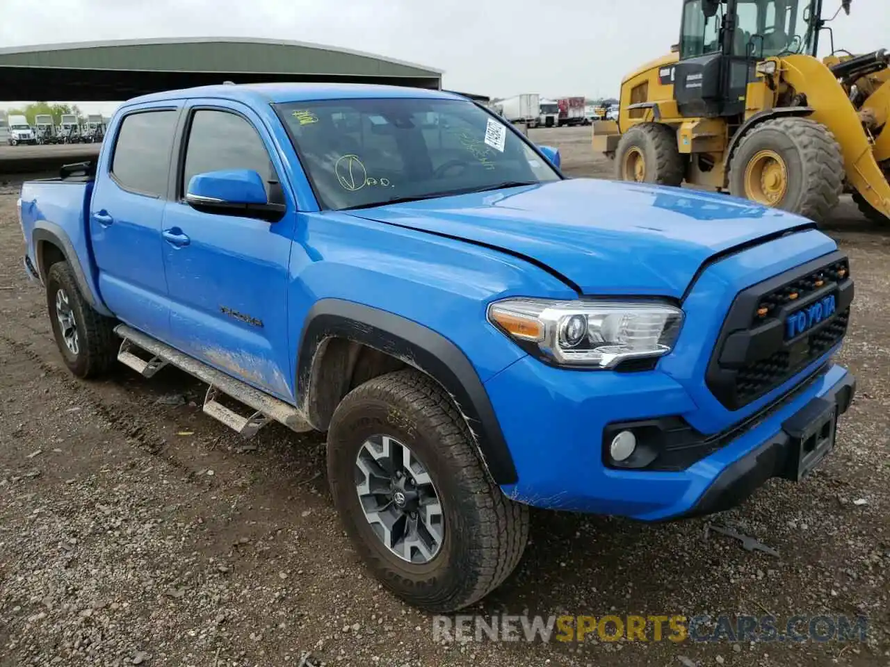 1 Photograph of a damaged car 3TMCZ5AN0LM328644 TOYOTA TACOMA 2020