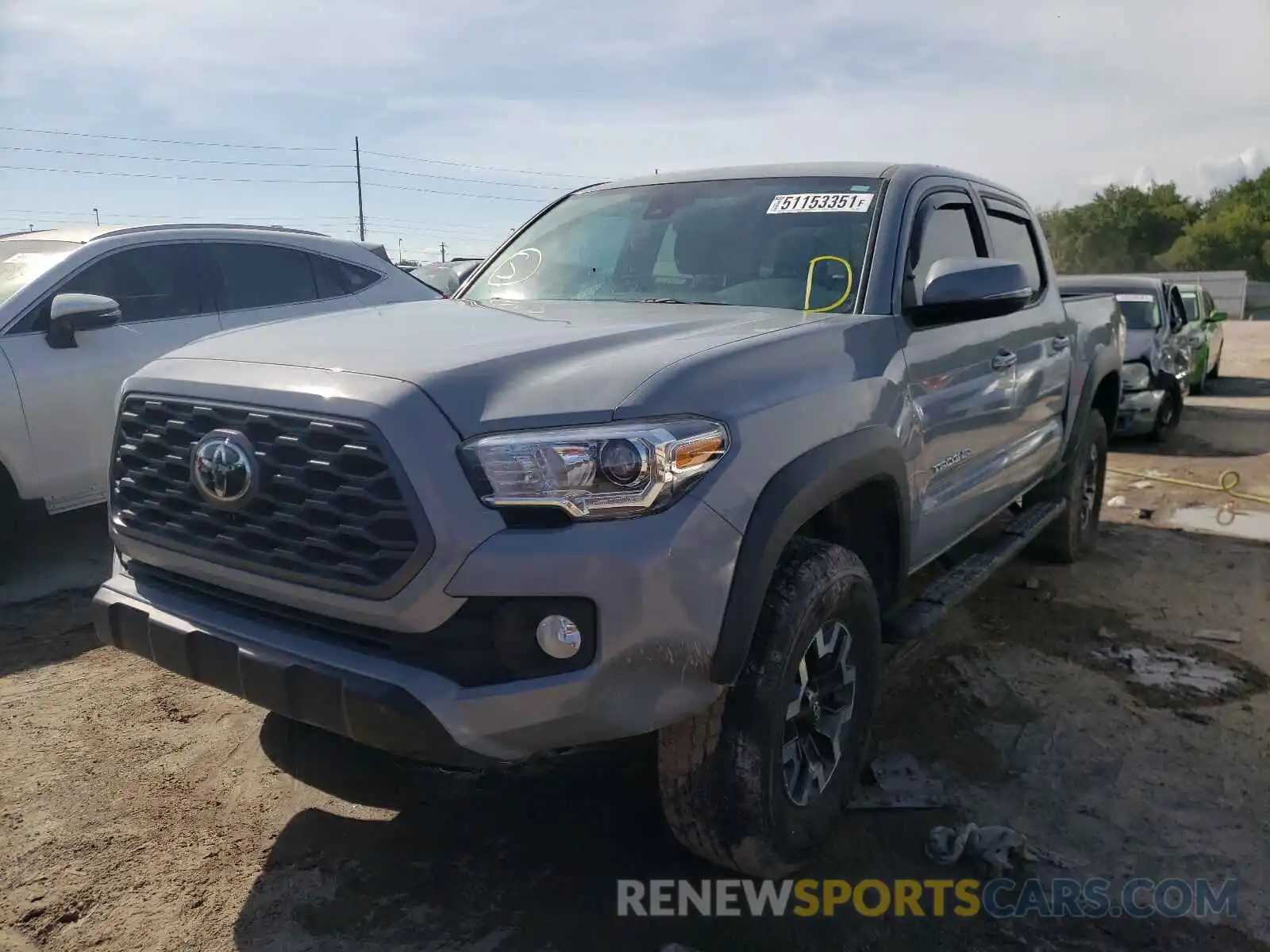 2 Photograph of a damaged car 3TMCZ5AN0LM332337 TOYOTA TACOMA 2020