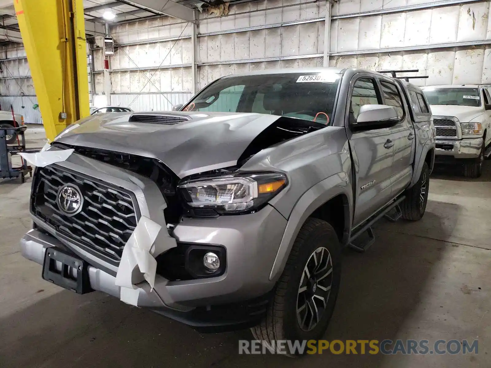 2 Photograph of a damaged car 3TMCZ5AN0LM332354 TOYOTA TACOMA 2020