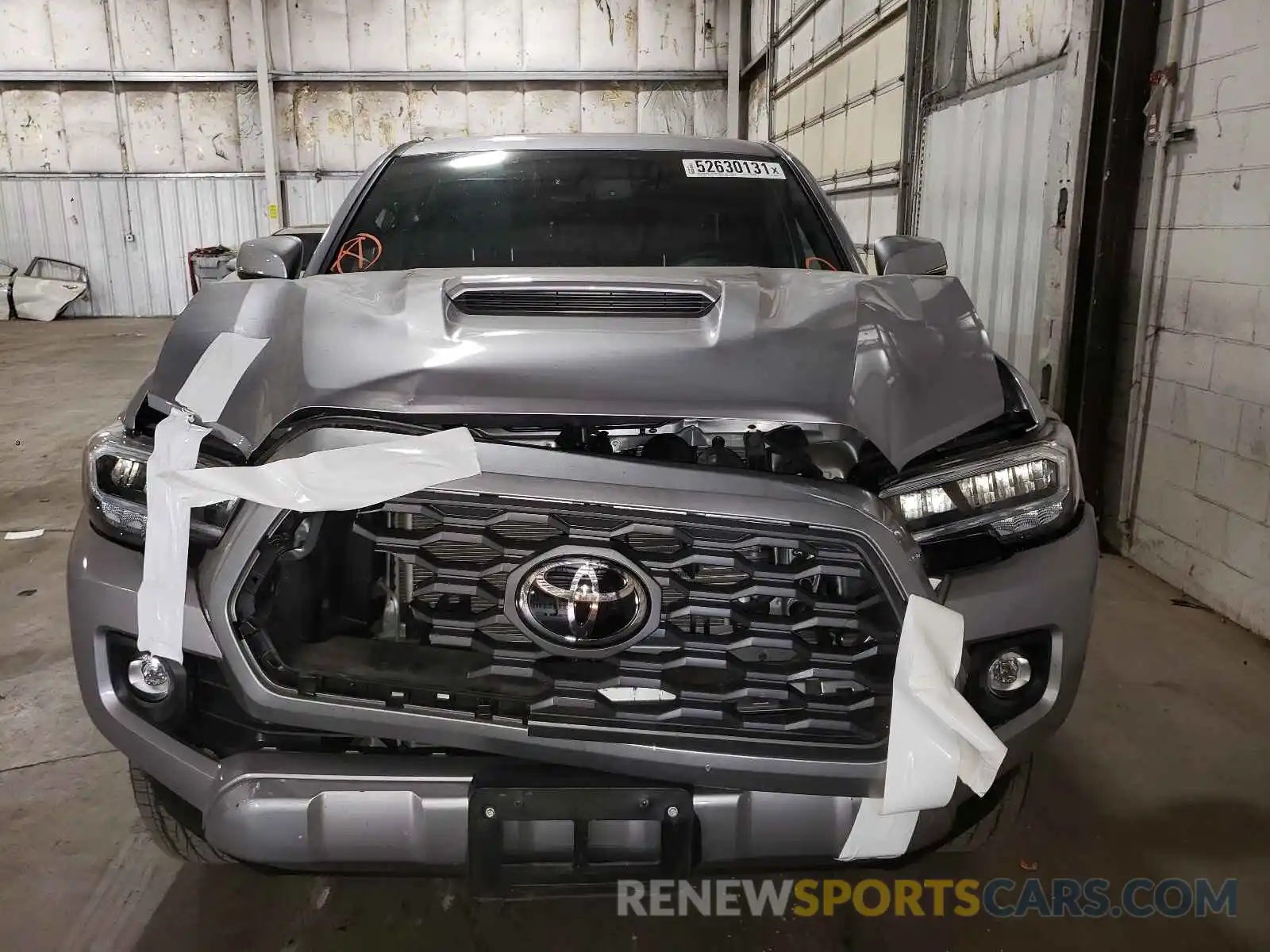 9 Photograph of a damaged car 3TMCZ5AN0LM332354 TOYOTA TACOMA 2020