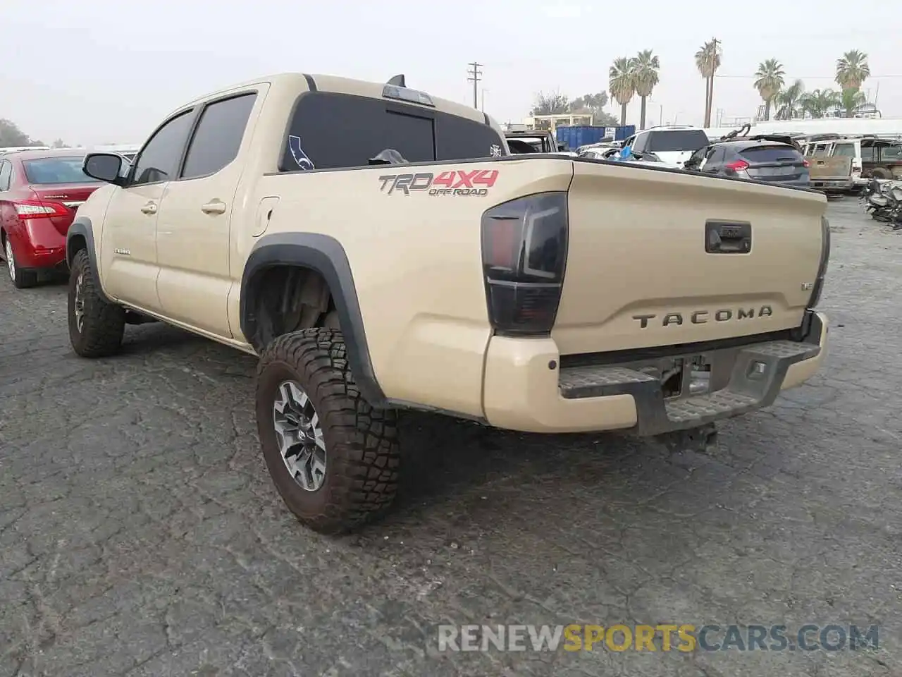 3 Фотография поврежденного автомобиля 3TMCZ5AN0LM339482 TOYOTA TACOMA 2020