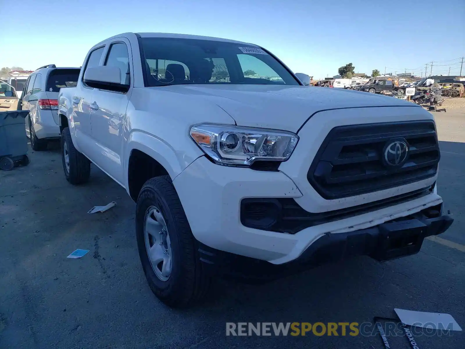 1 Photograph of a damaged car 3TMCZ5AN0LM341233 TOYOTA TACOMA 2020