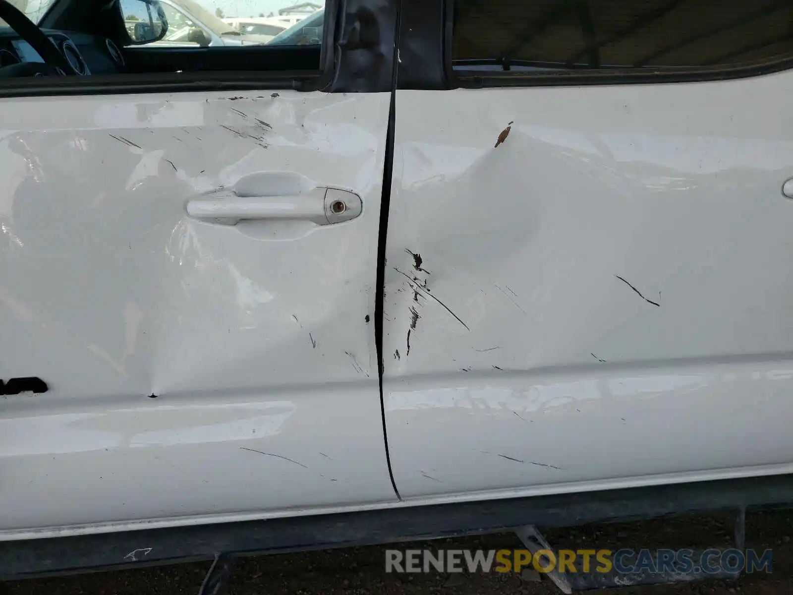 9 Photograph of a damaged car 3TMCZ5AN0LM342642 TOYOTA TACOMA 2020