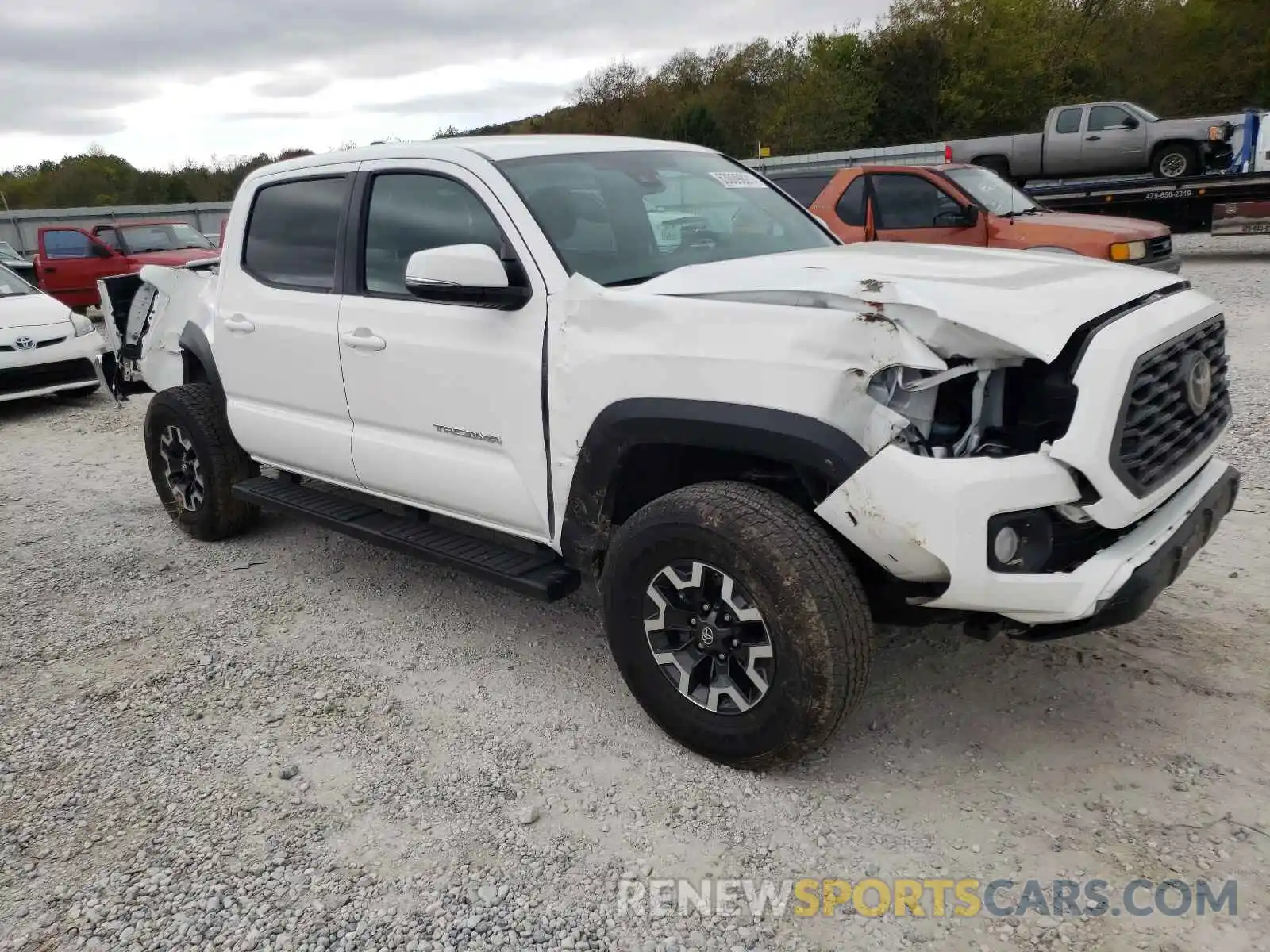 1 Photograph of a damaged car 3TMCZ5AN0LM347579 TOYOTA TACOMA 2020