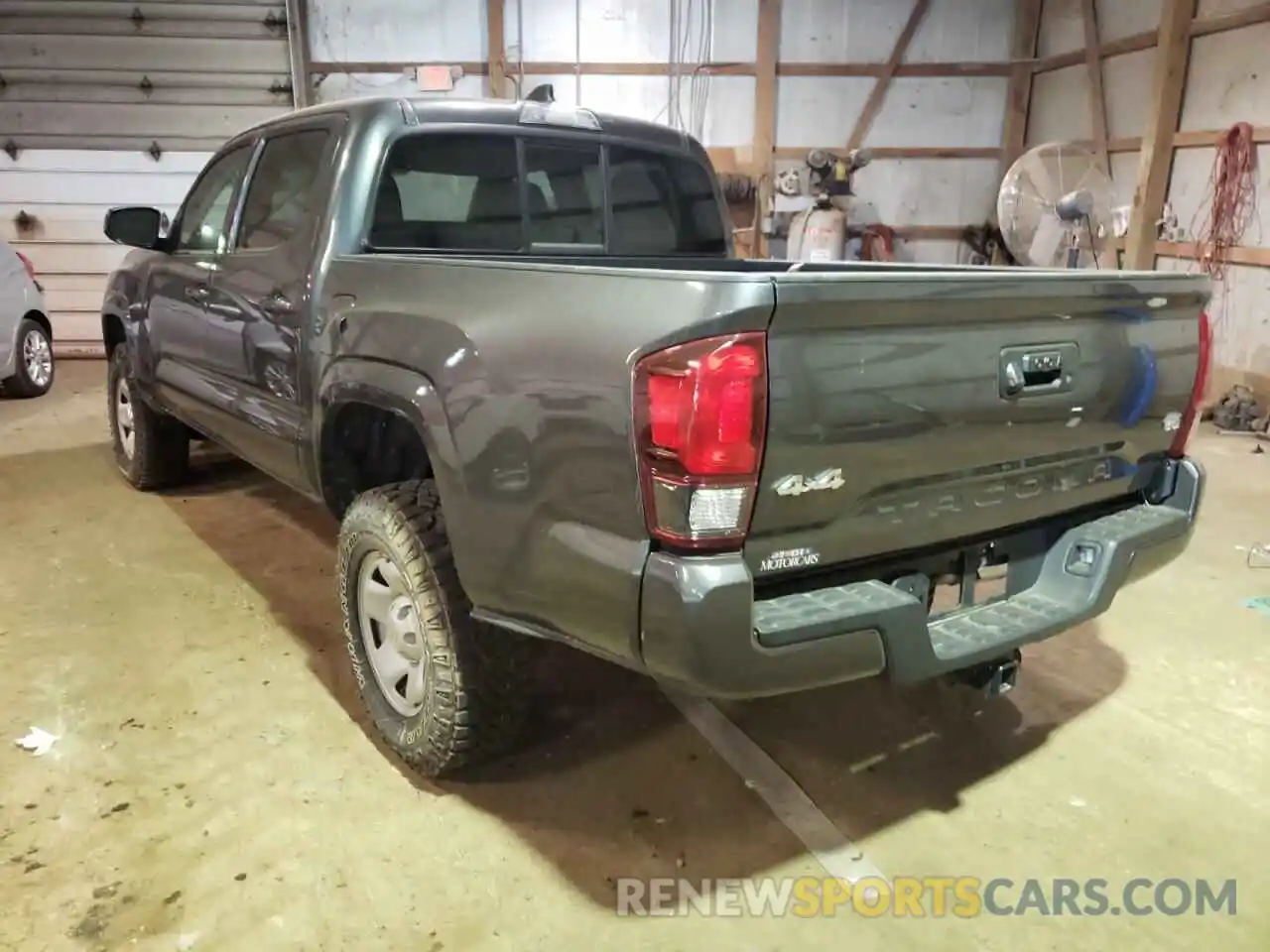 3 Photograph of a damaged car 3TMCZ5AN0LM349946 TOYOTA TACOMA 2020