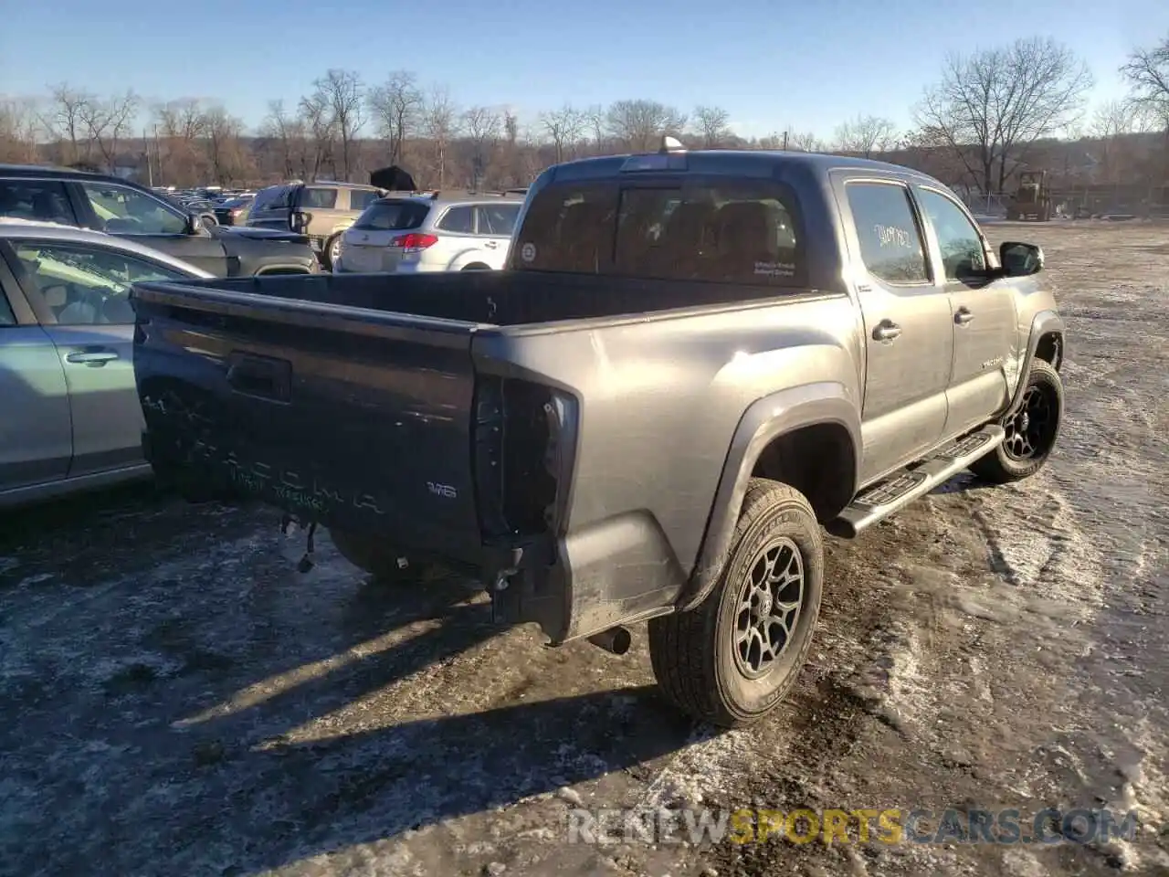 4 Photograph of a damaged car 3TMCZ5AN0LM352510 TOYOTA TACOMA 2020