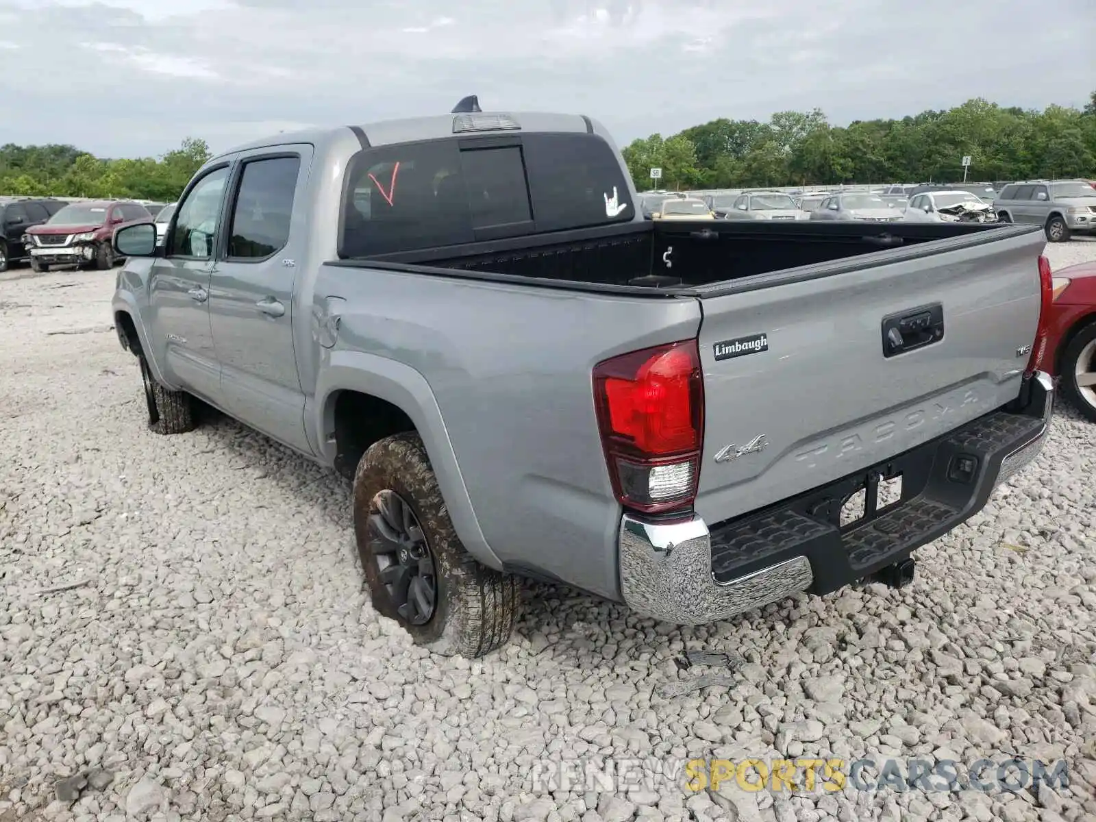 3 Photograph of a damaged car 3TMCZ5AN0LM355357 TOYOTA TACOMA 2020