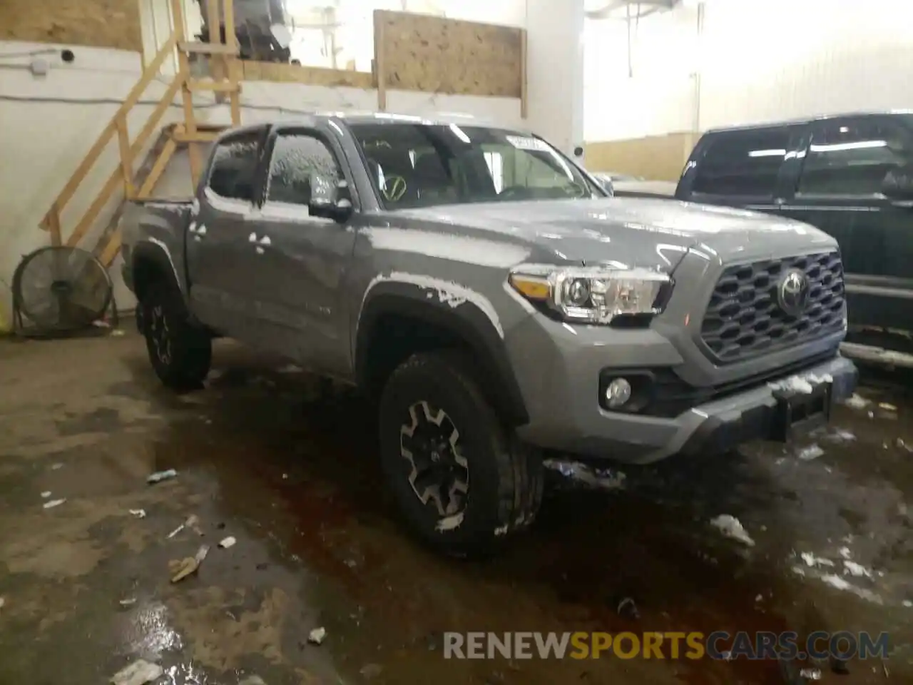 1 Photograph of a damaged car 3TMCZ5AN0LM359683 TOYOTA TACOMA 2020