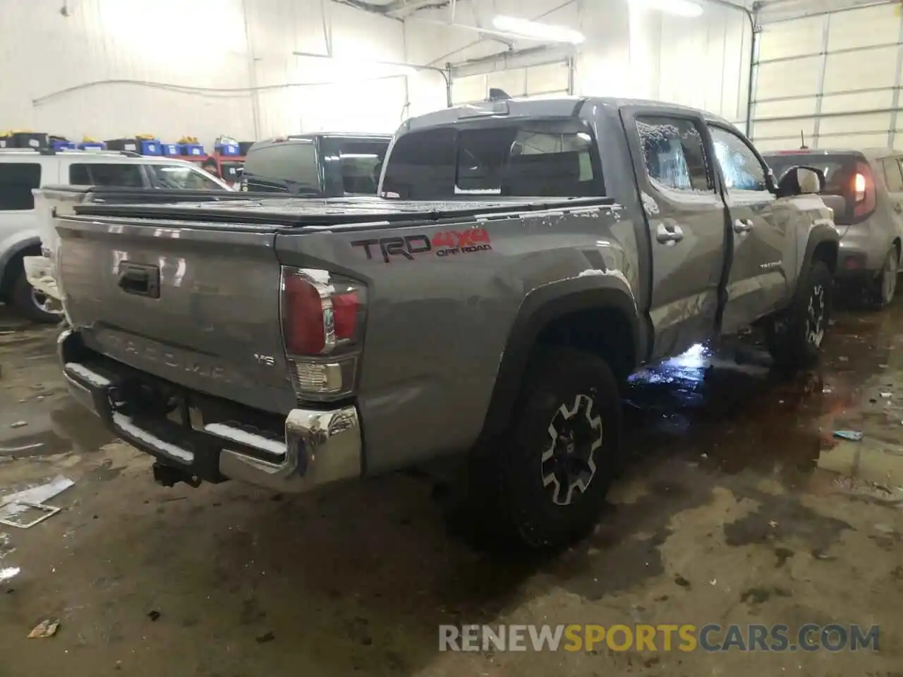 4 Photograph of a damaged car 3TMCZ5AN0LM359683 TOYOTA TACOMA 2020