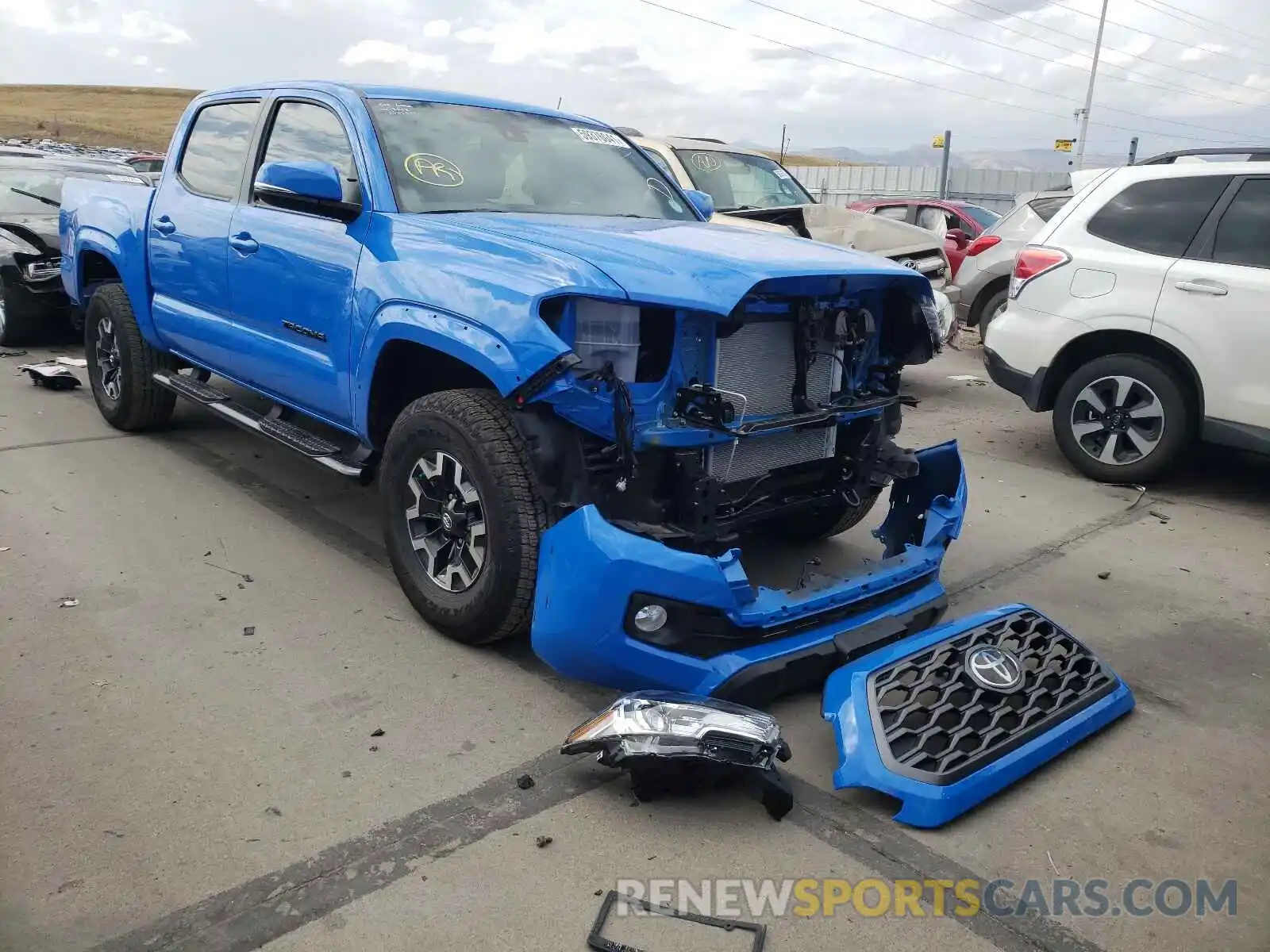 1 Photograph of a damaged car 3TMCZ5AN0LM360669 TOYOTA TACOMA 2020