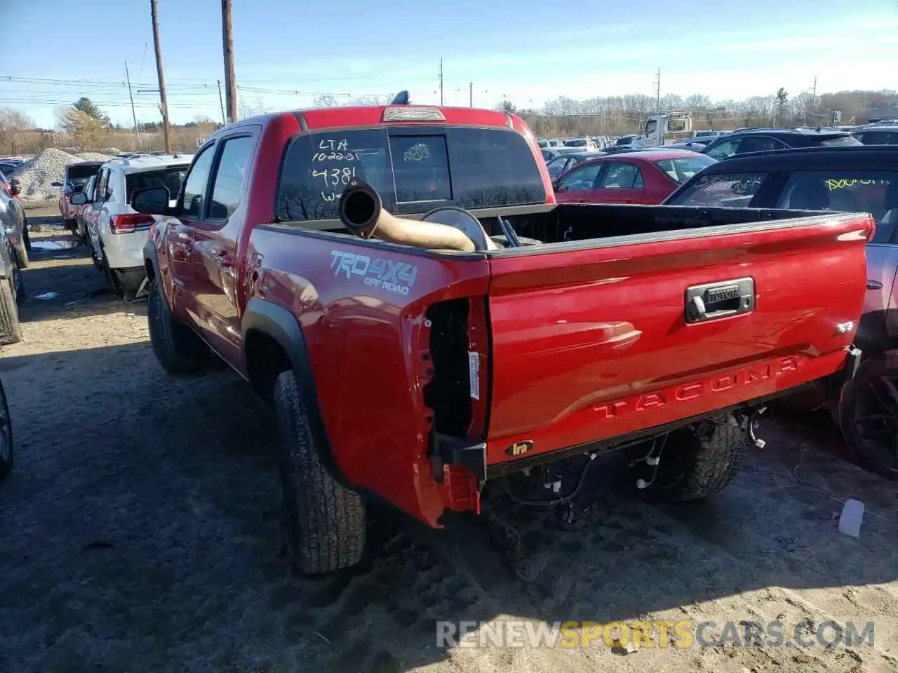 3 Photograph of a damaged car 3TMCZ5AN0LM362034 TOYOTA TACOMA 2020