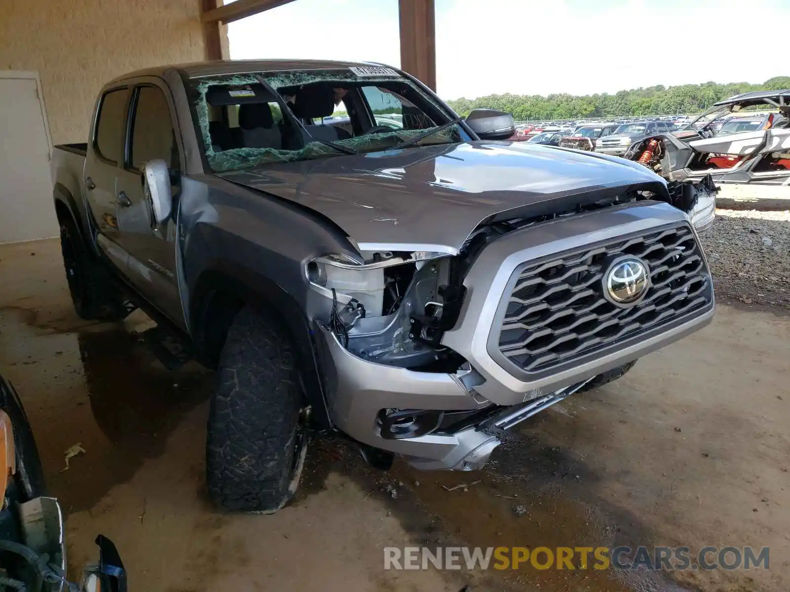 1 Photograph of a damaged car 3TMCZ5AN0LM362373 TOYOTA TACOMA 2020