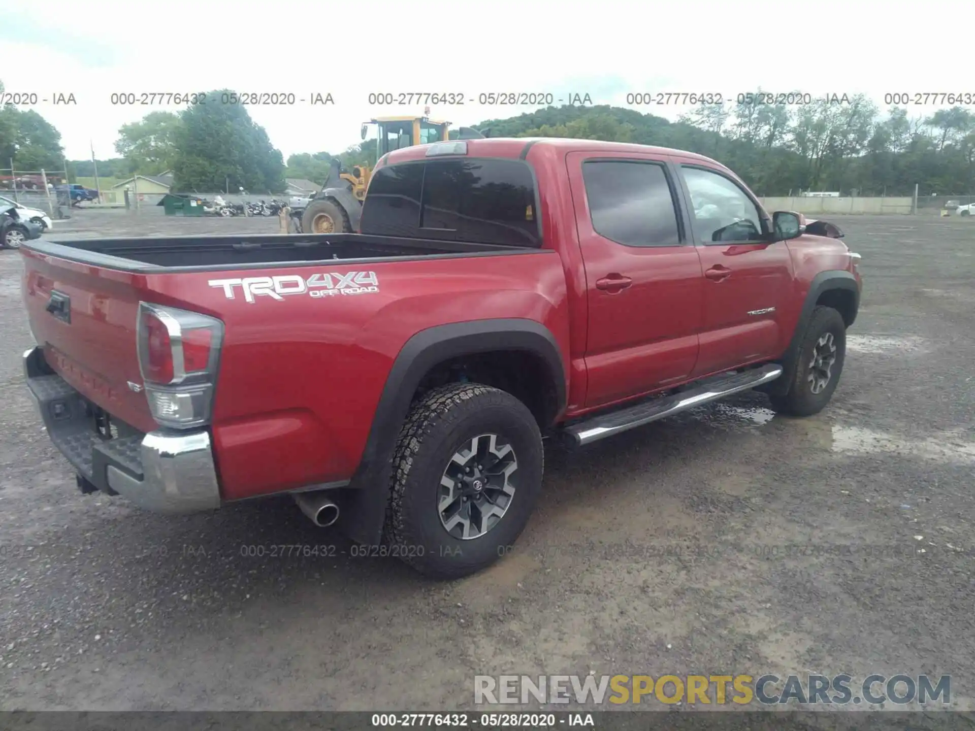 4 Photograph of a damaged car 3TMCZ5AN1LM289899 TOYOTA TACOMA 2020