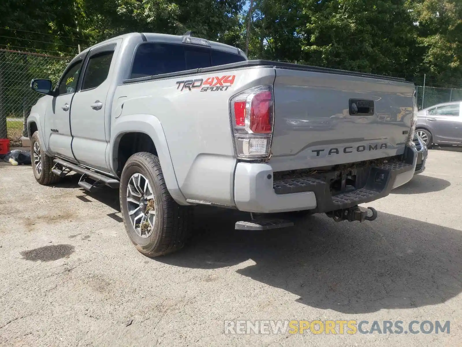 3 Photograph of a damaged car 3TMCZ5AN1LM293693 TOYOTA TACOMA 2020