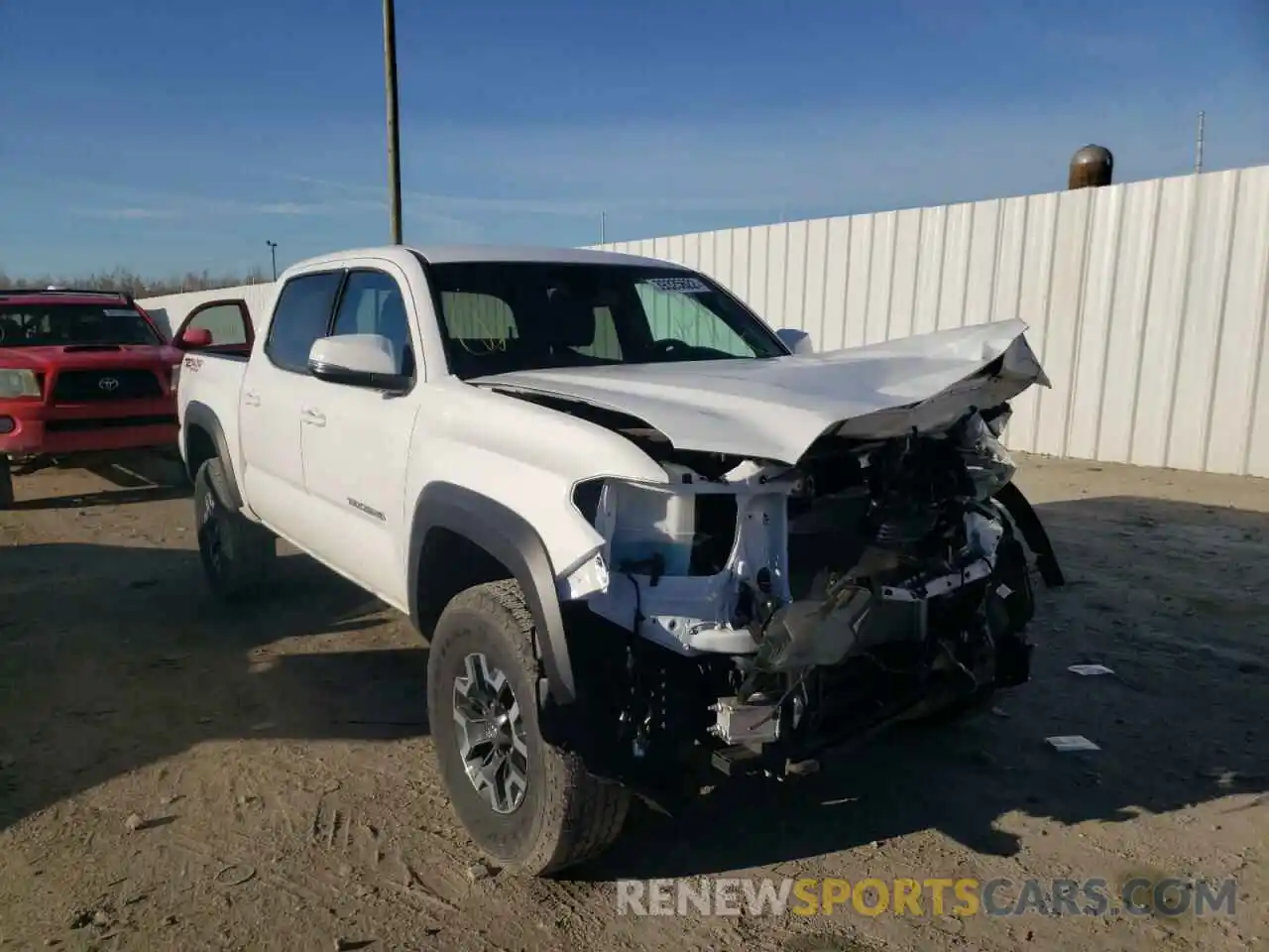 1 Photograph of a damaged car 3TMCZ5AN1LM294293 TOYOTA TACOMA 2020