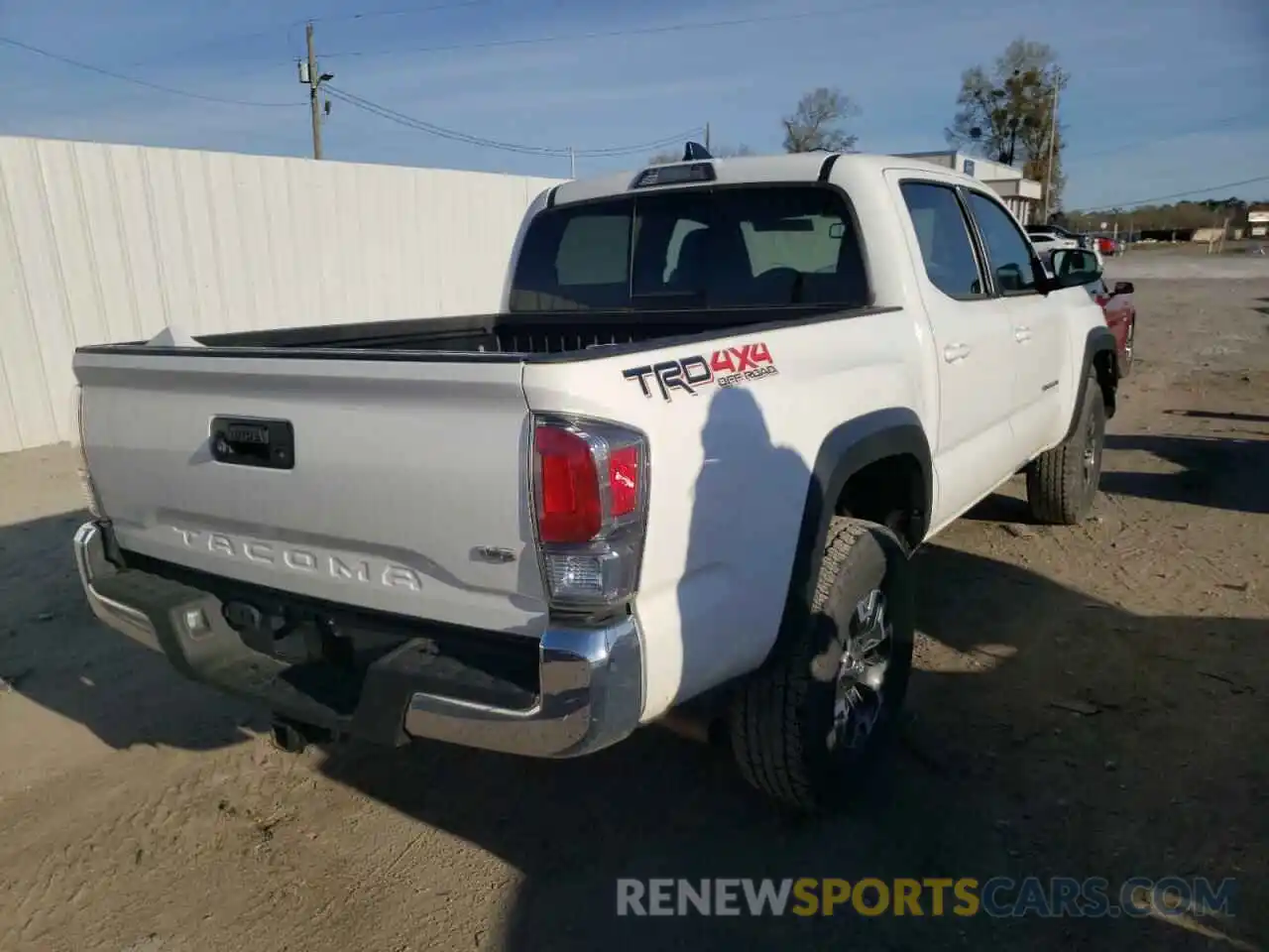 4 Photograph of a damaged car 3TMCZ5AN1LM294293 TOYOTA TACOMA 2020