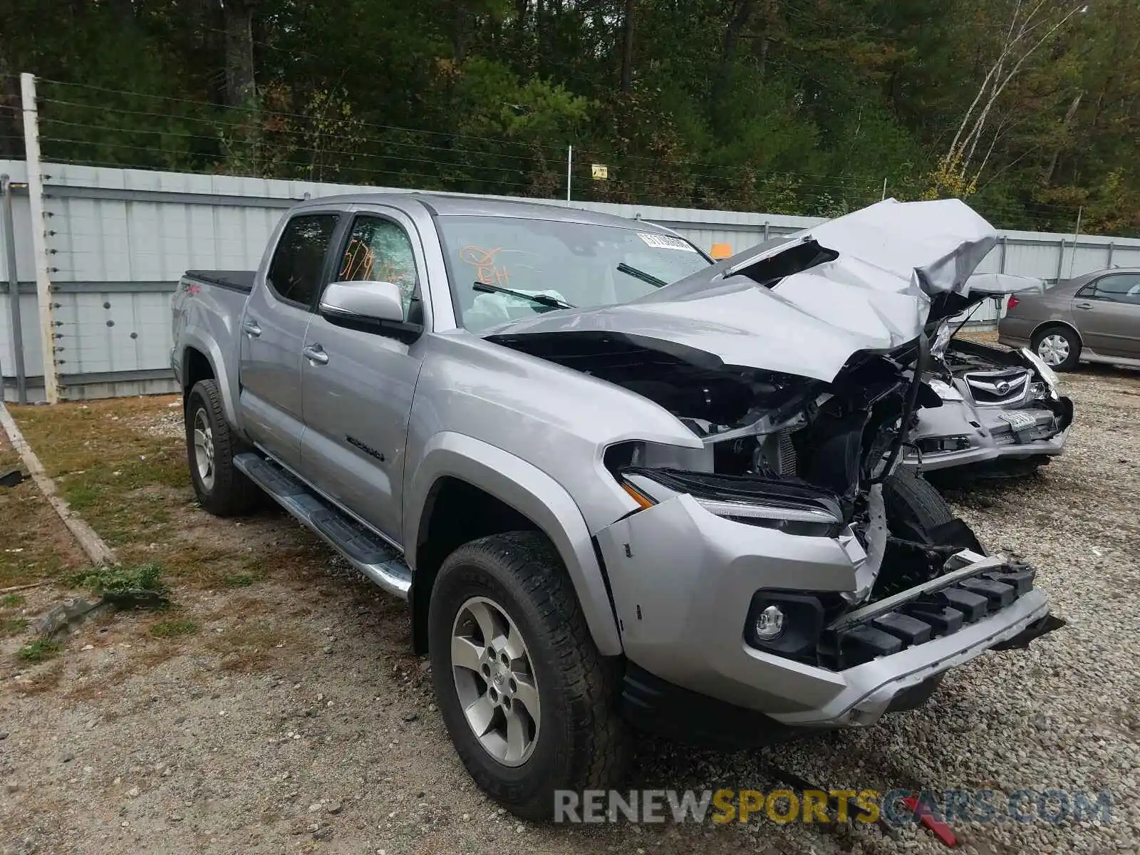 1 Photograph of a damaged car 3TMCZ5AN1LM304191 TOYOTA TACOMA 2020