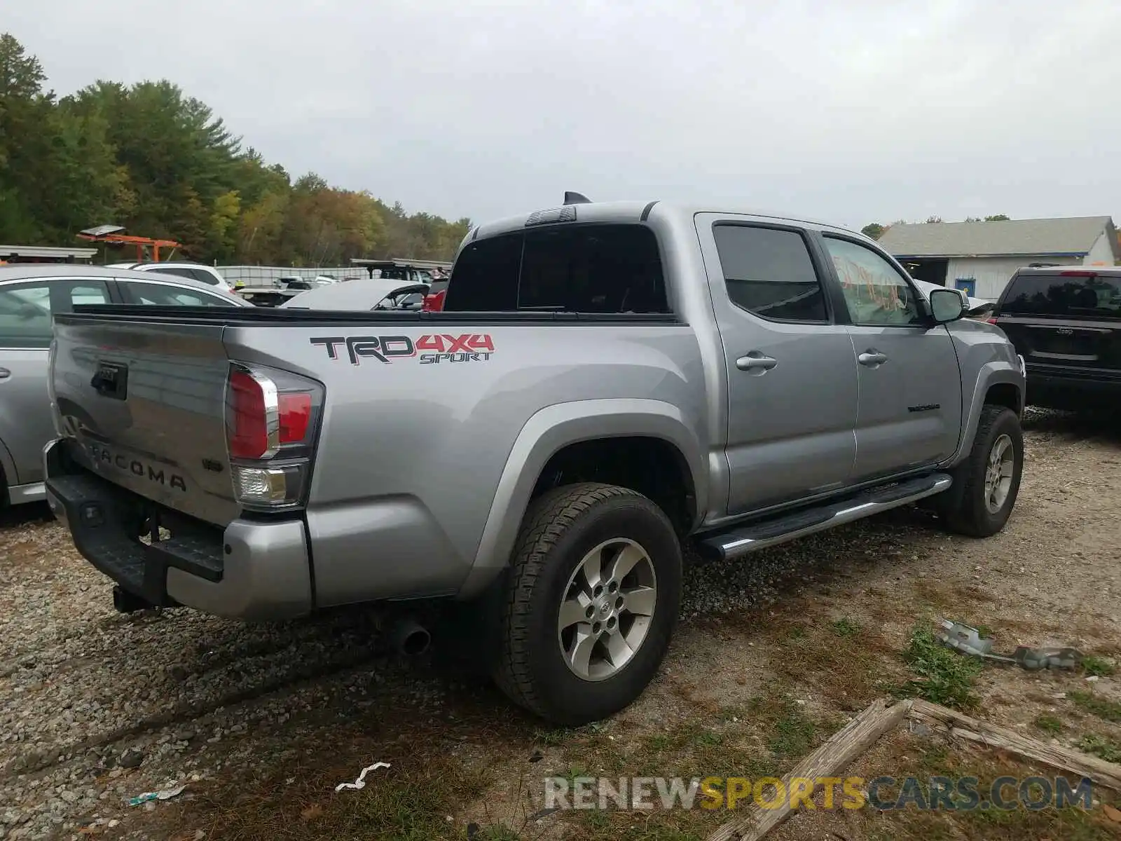 4 Photograph of a damaged car 3TMCZ5AN1LM304191 TOYOTA TACOMA 2020