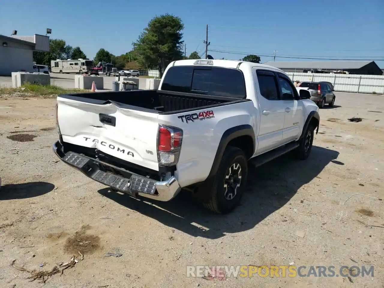 4 Photograph of a damaged car 3TMCZ5AN1LM305261 TOYOTA TACOMA 2020